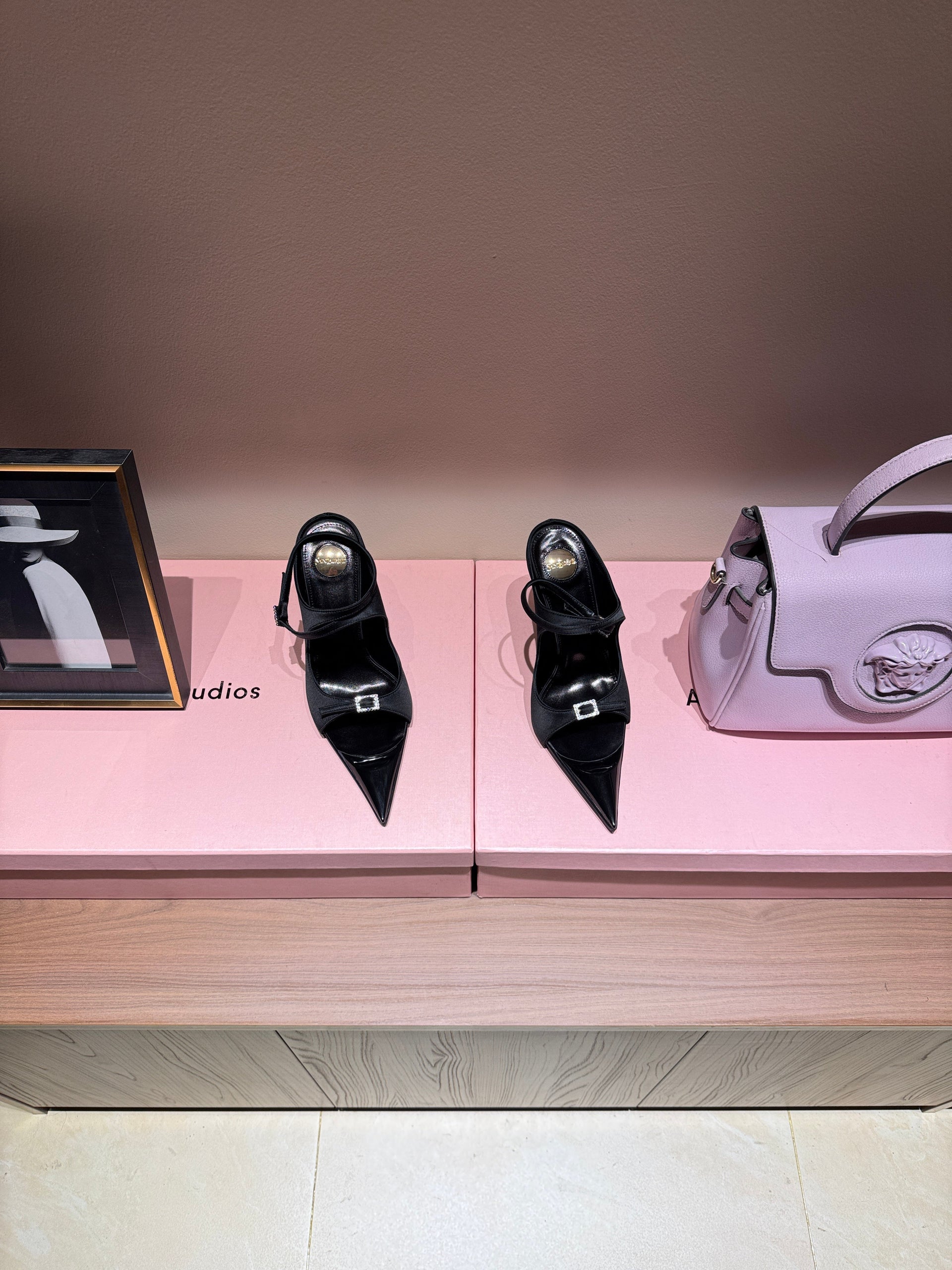 SL HEELS