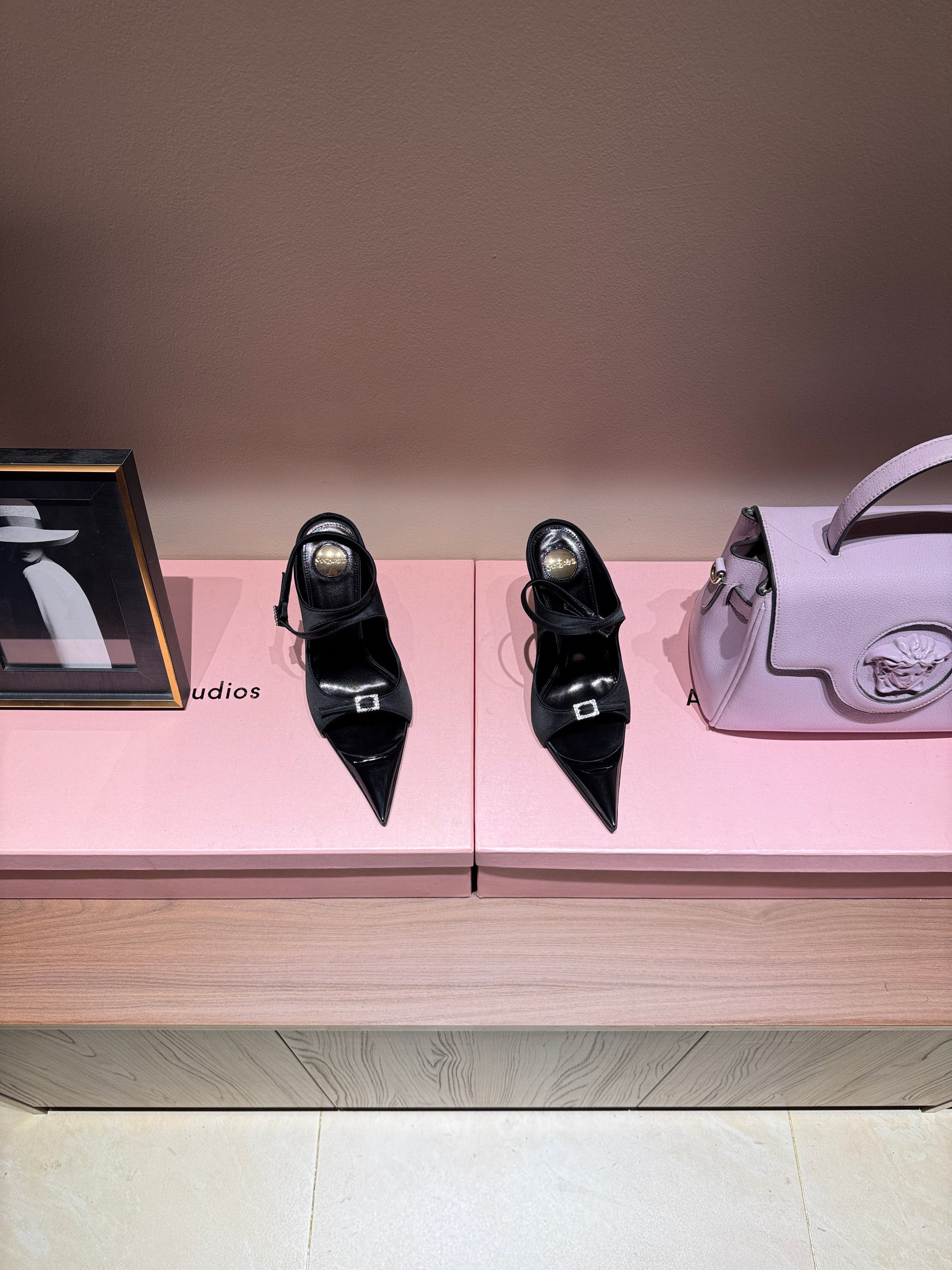 SL HEELS