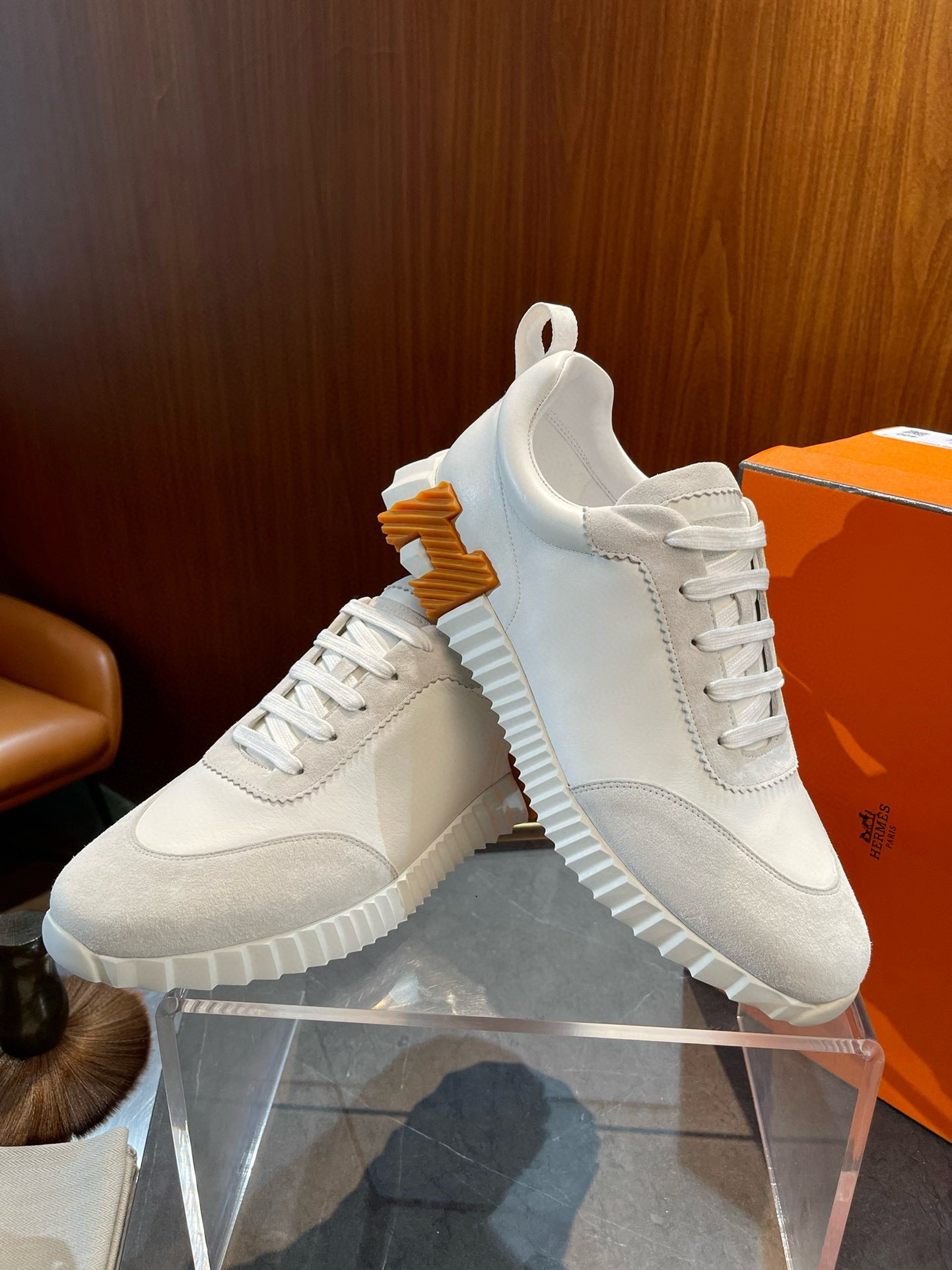 HERM BOUNCING SNEAKERS