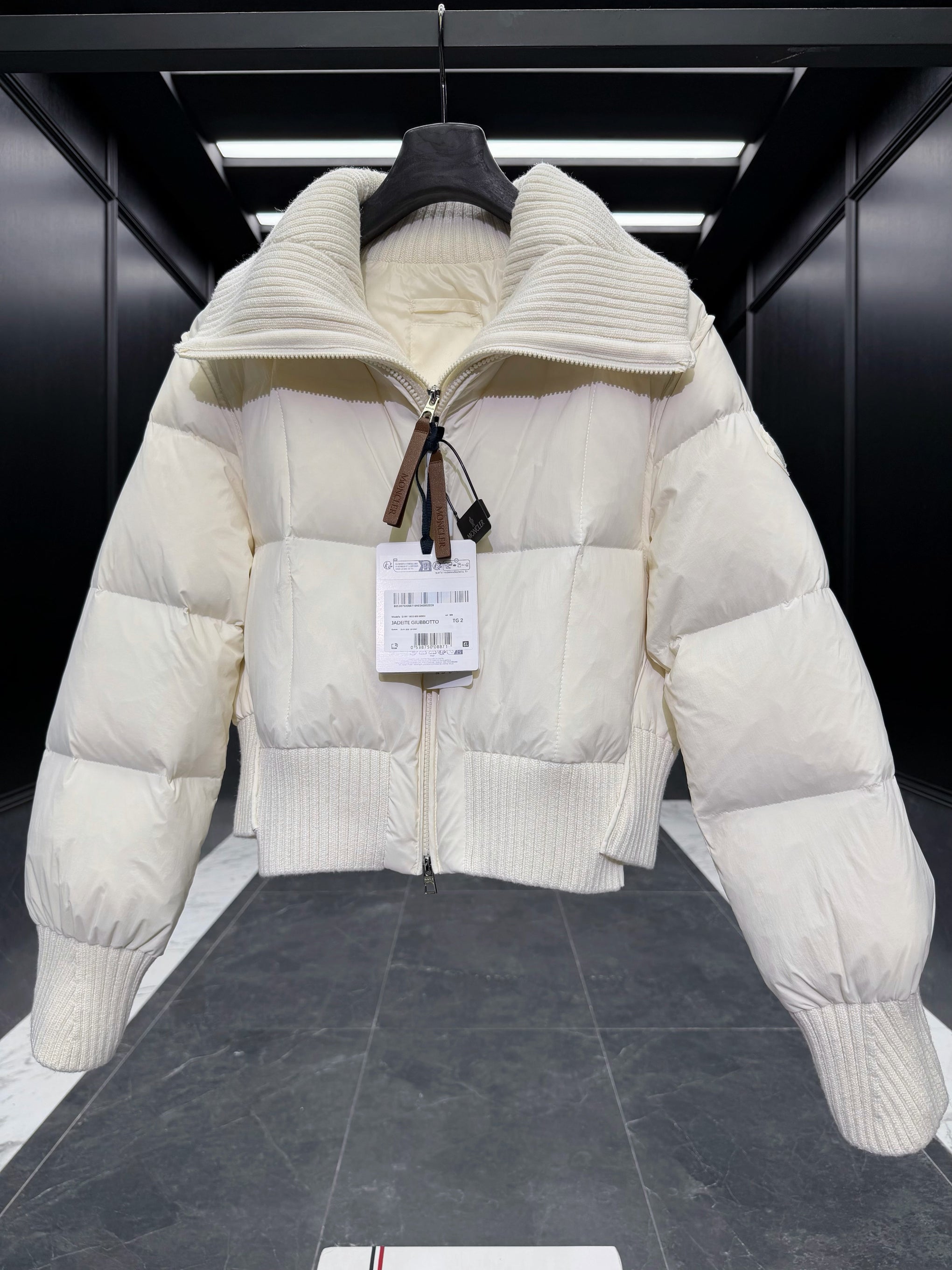MONC JADEITE JACKET