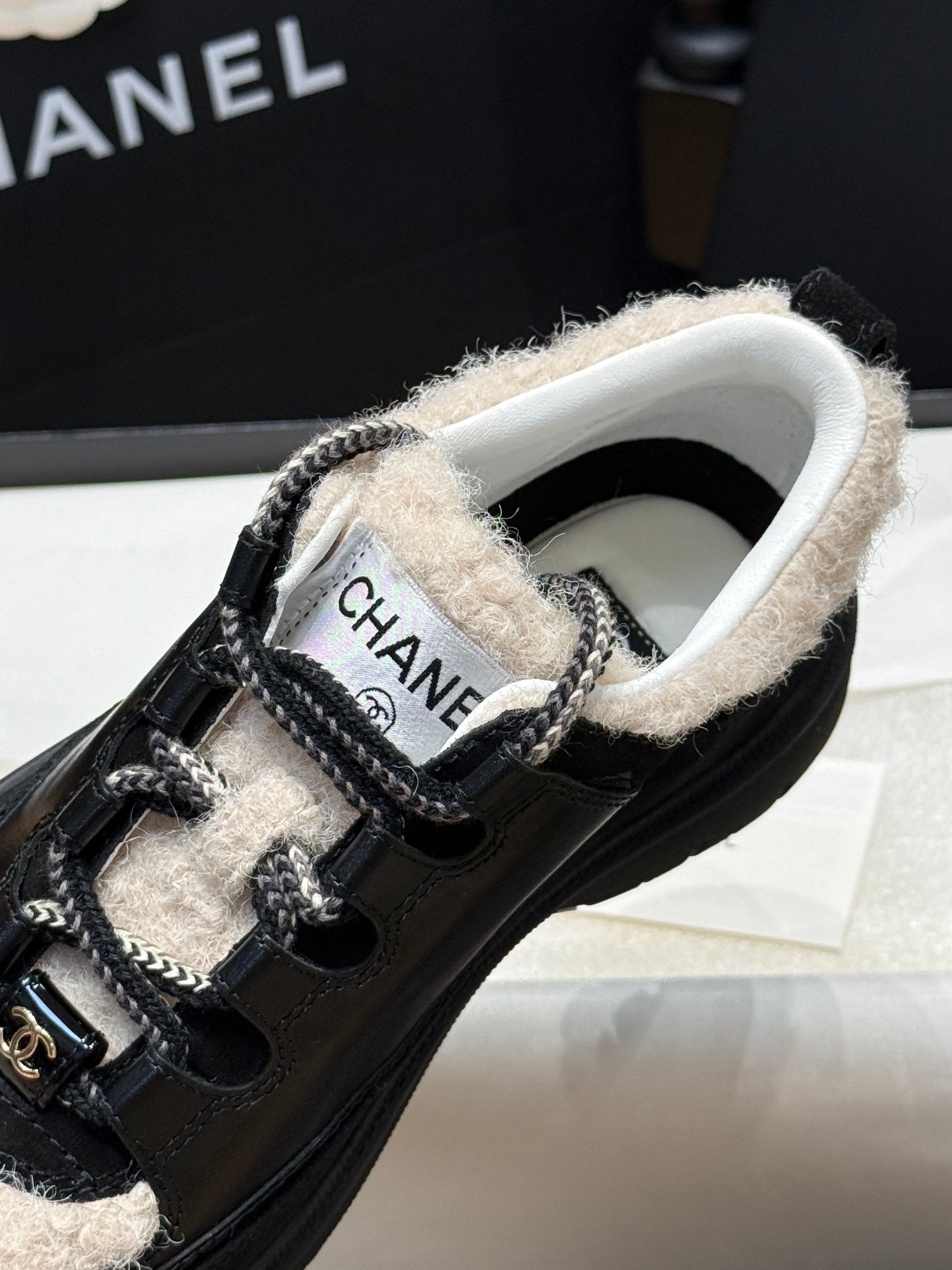CC SNEAKER