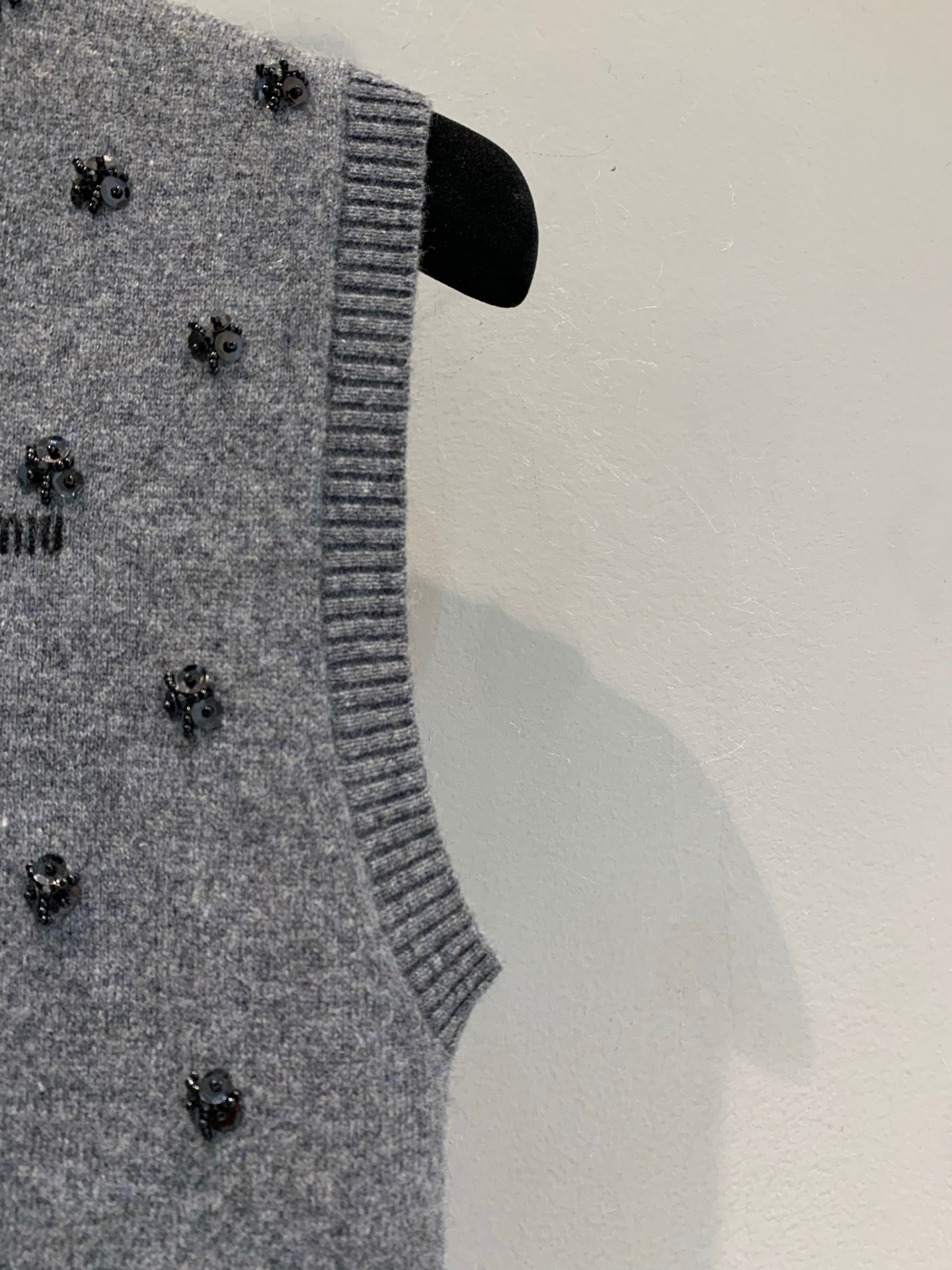 MIU M KNITTED VEST