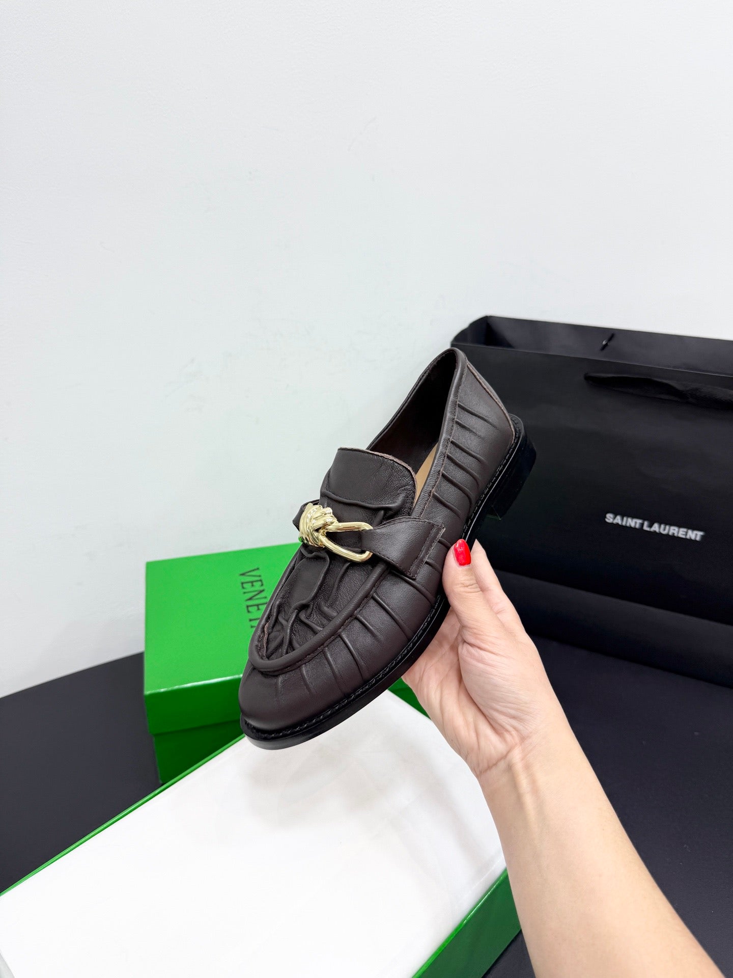 BOTT V LOAFERS