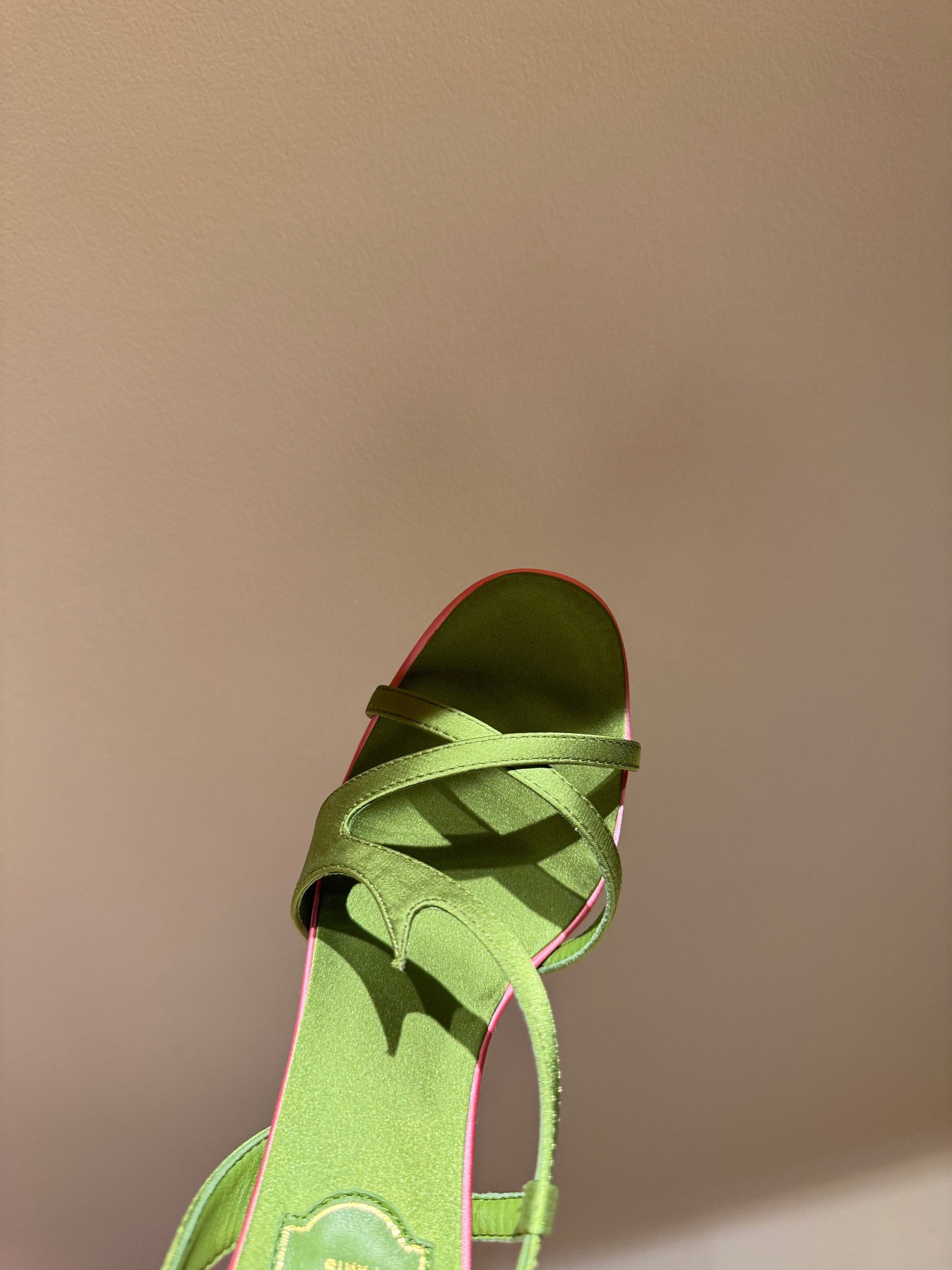 ROGER V HEELS