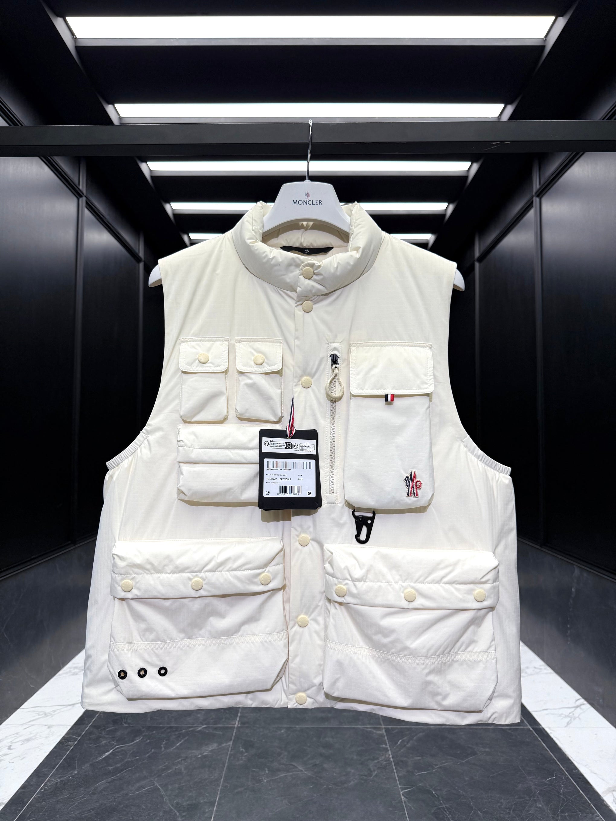 MONC TONGASS VEST