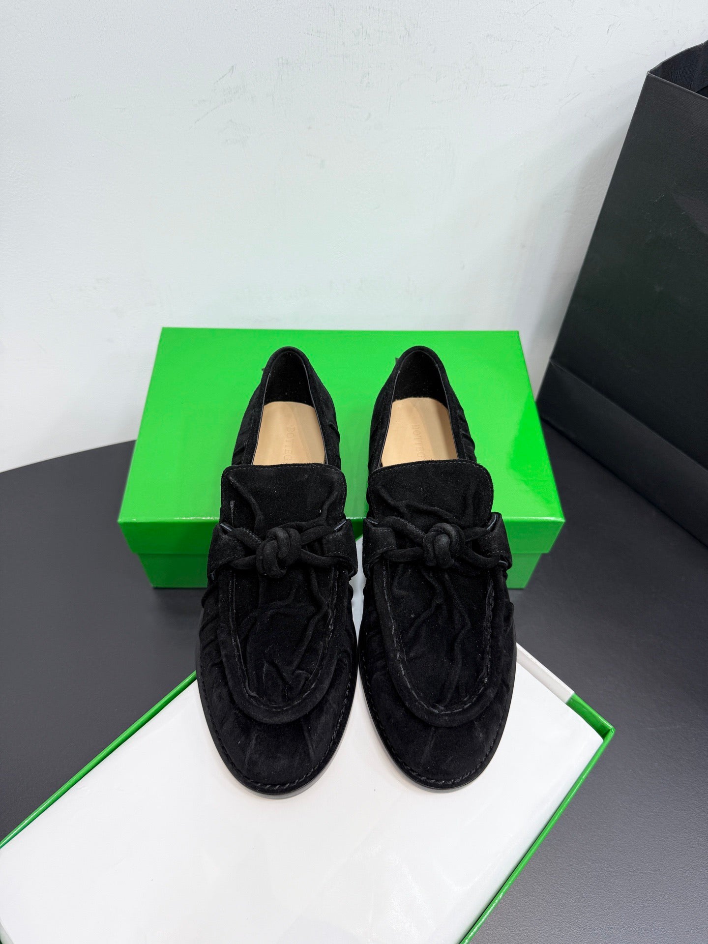 BOTT V LOAFERS