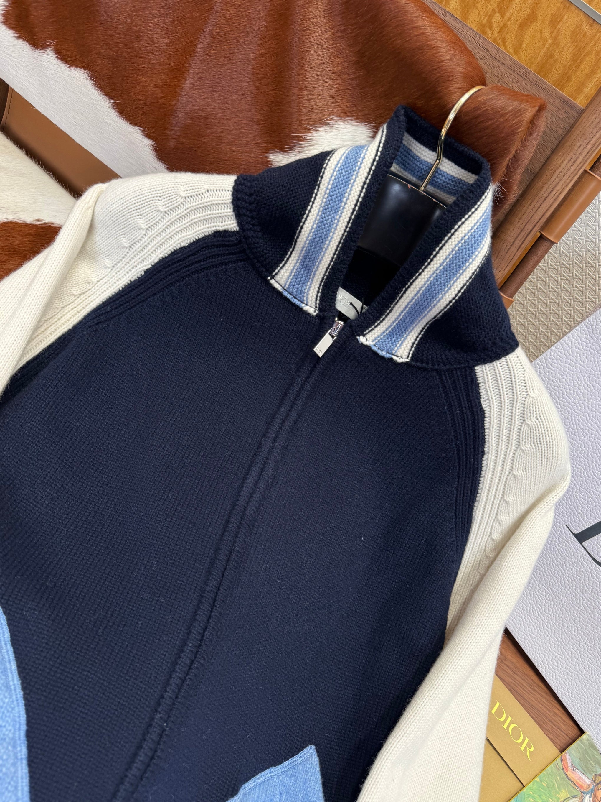 CD ZIP CARDIGAN