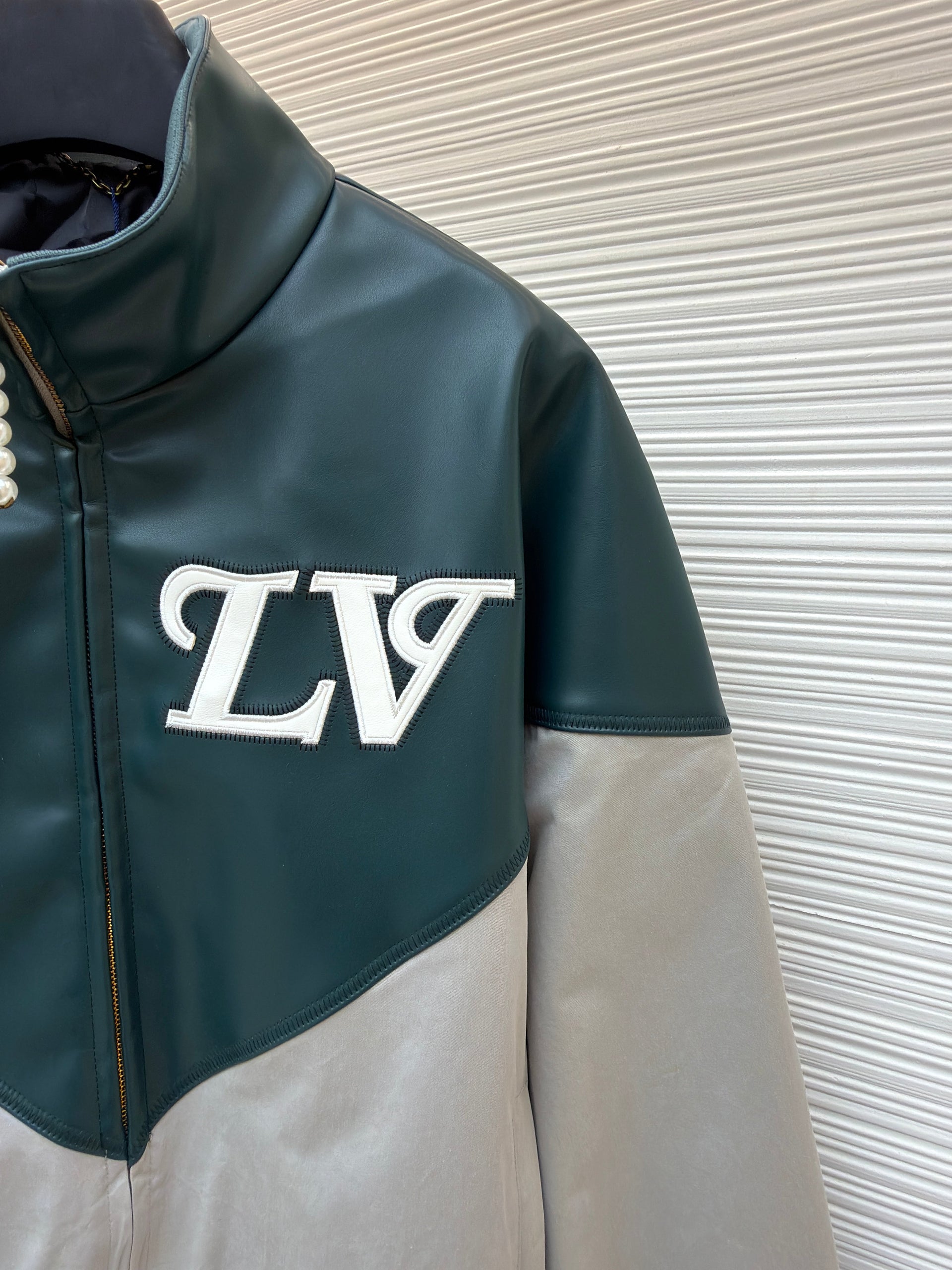LOU JACKET