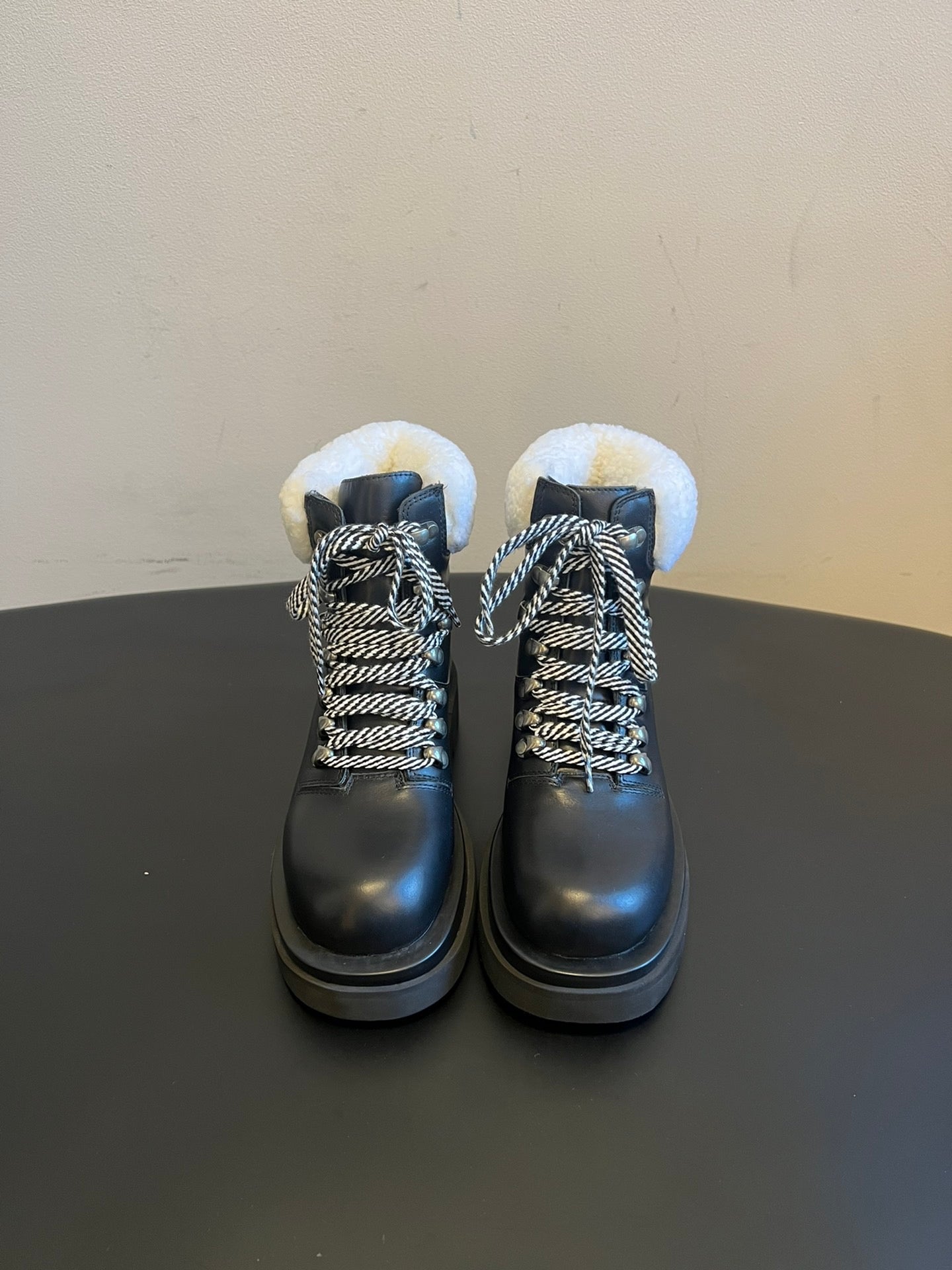 BOTT V BOOTS