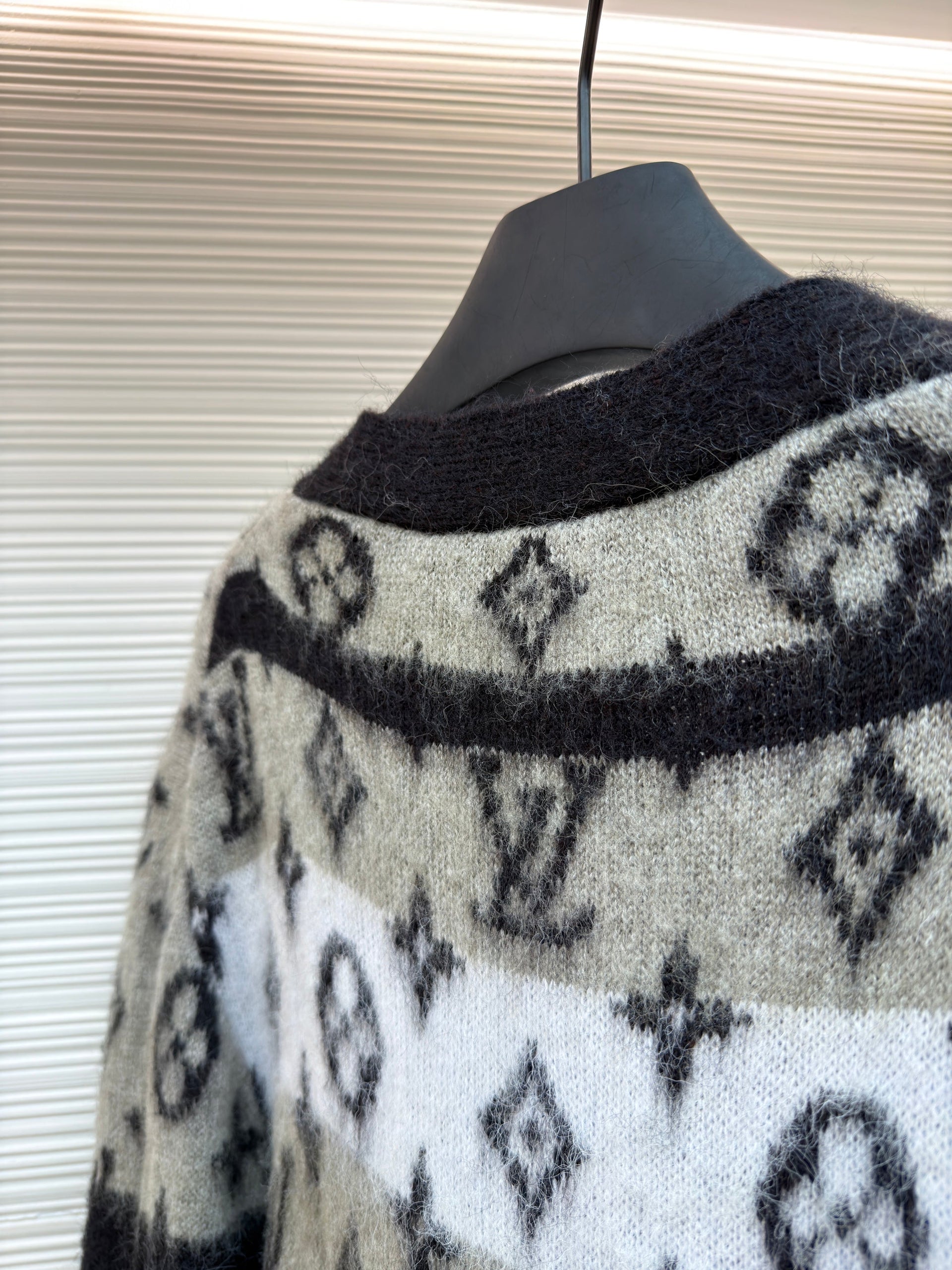 LOU CARDIGAN
