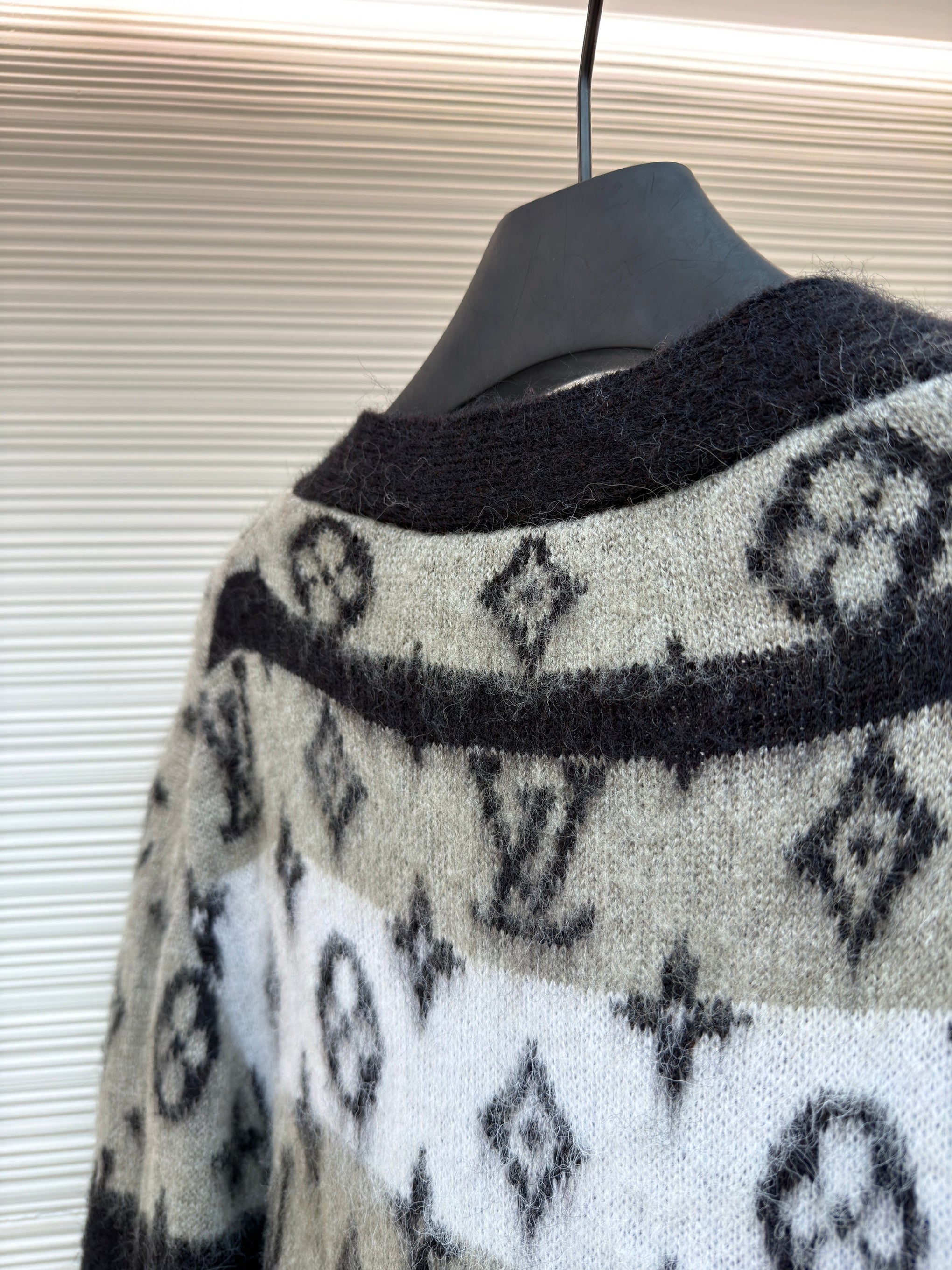 LOU CARDIGAN