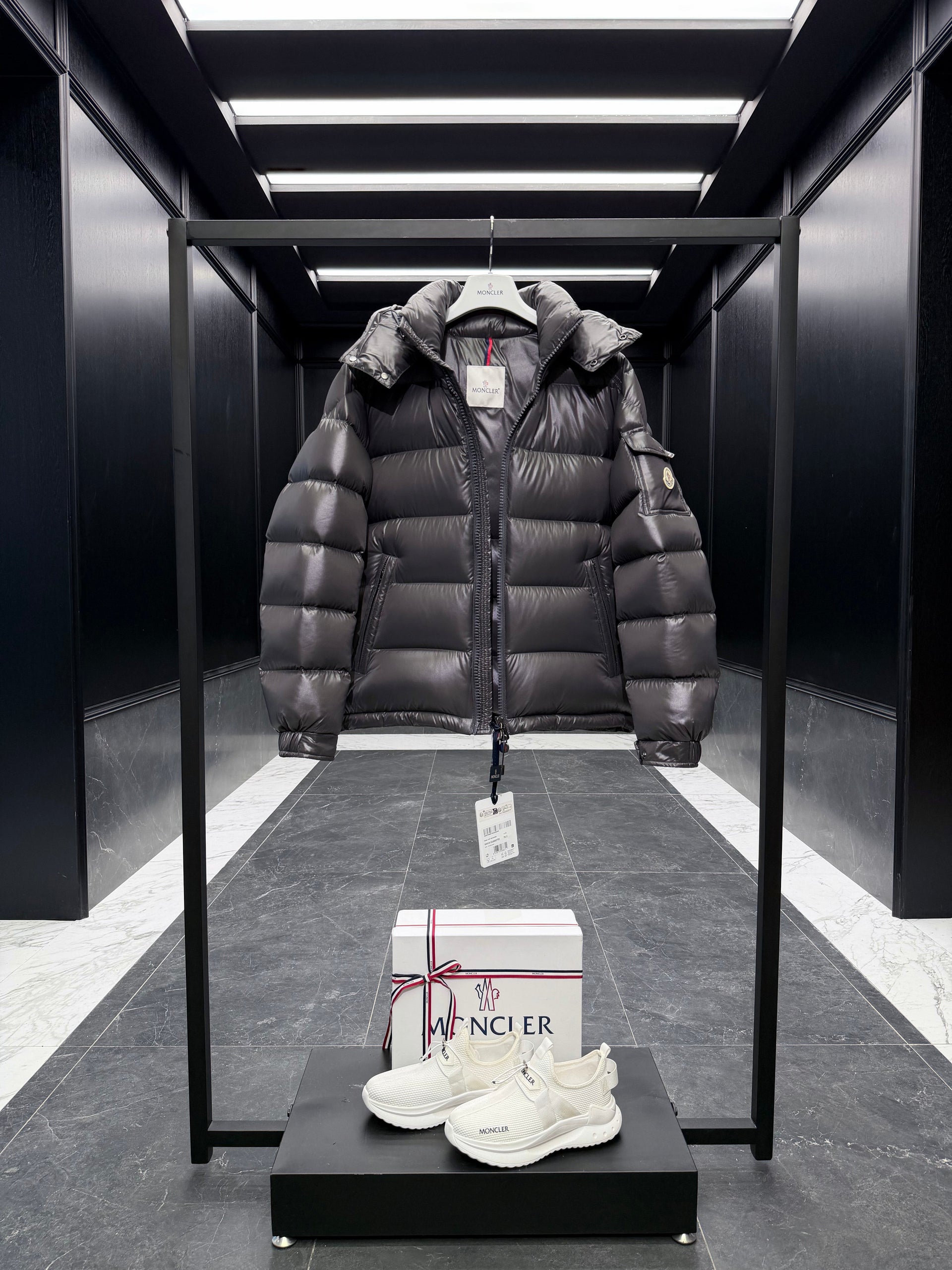 MONC MAYA JACKET