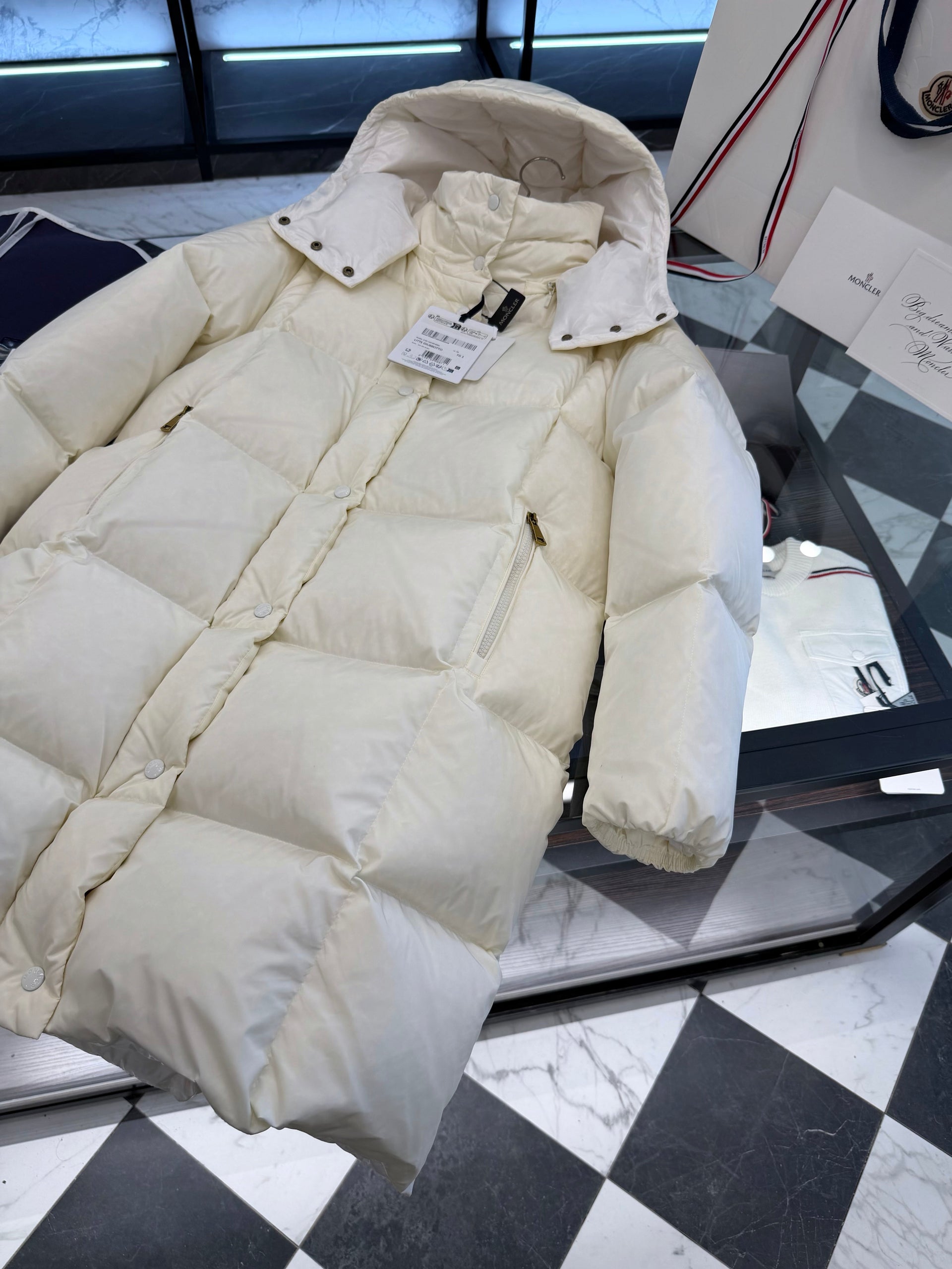 MONC LITTE COAT