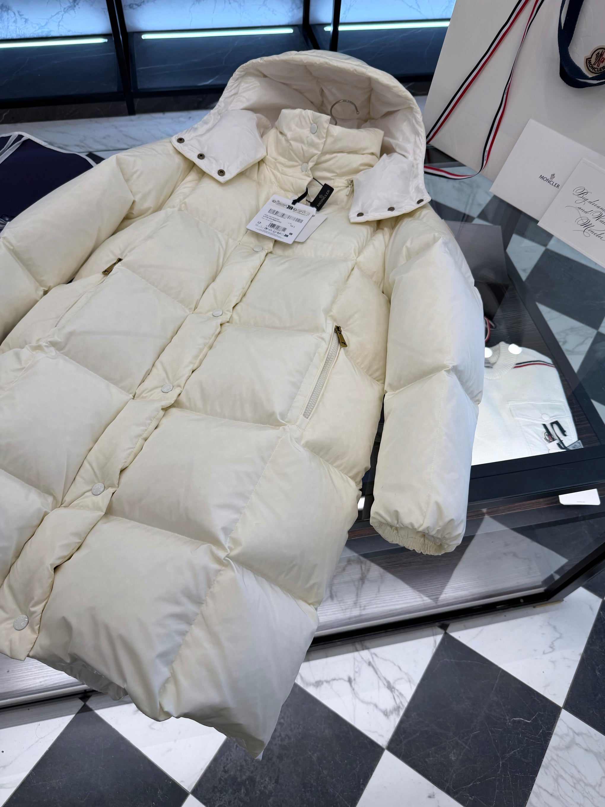 MONC LITTE COAT