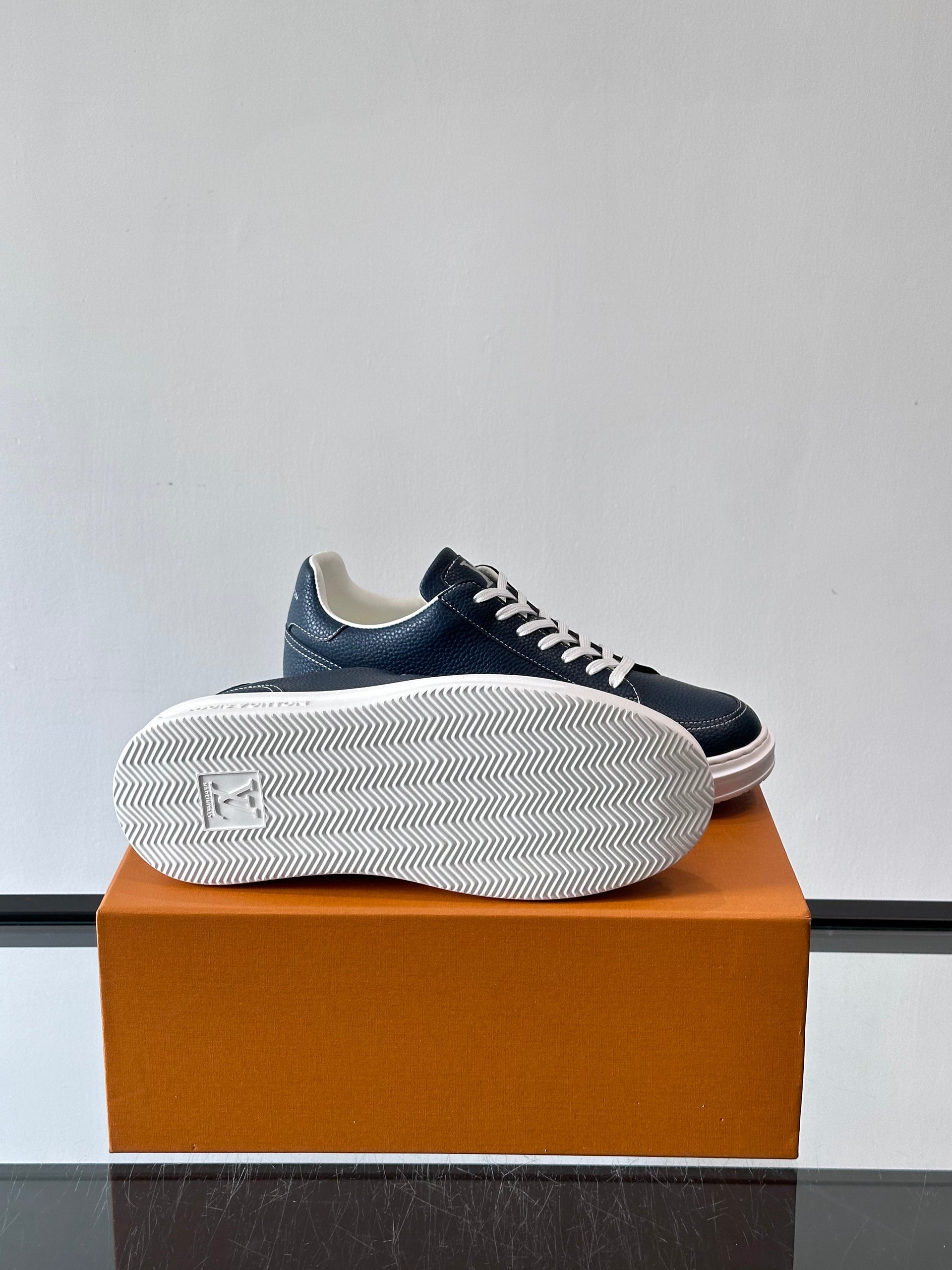 LOU BEVERLY HILLS SNEAKERS