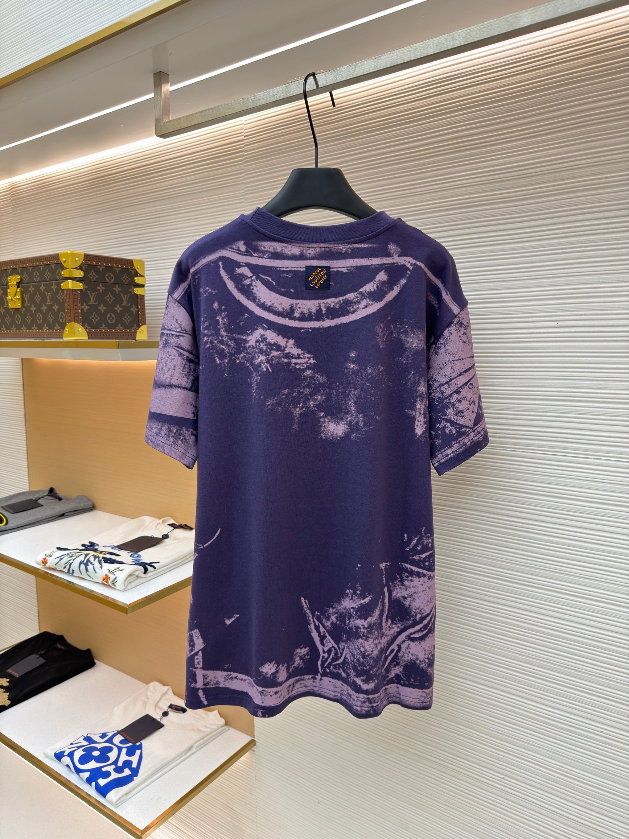 LOU T-SHIRT