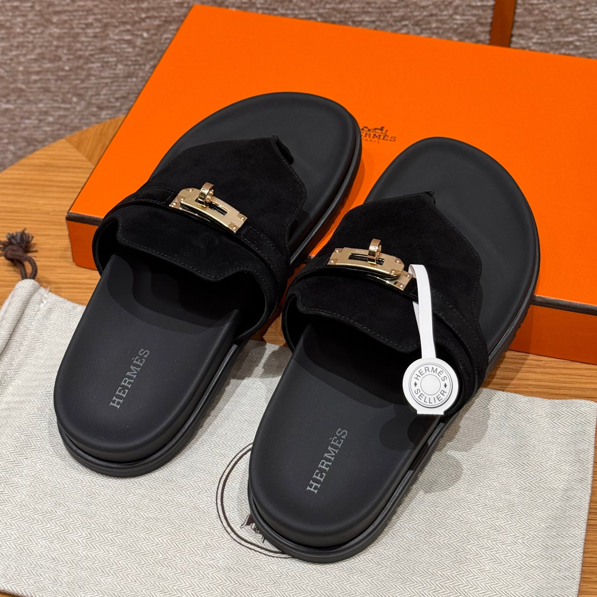 HERM EMPIRE SANDALS