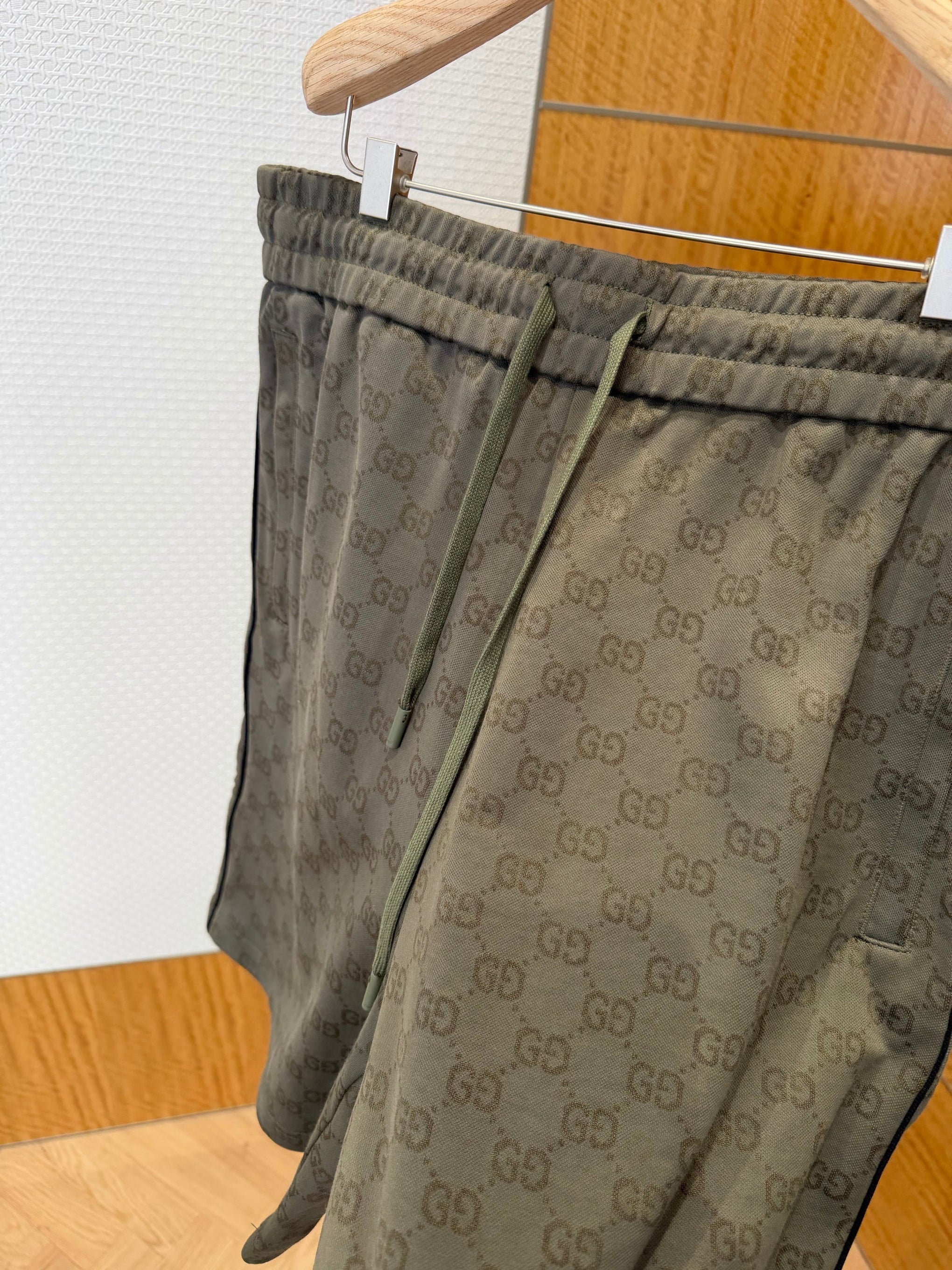 GG SHORTS