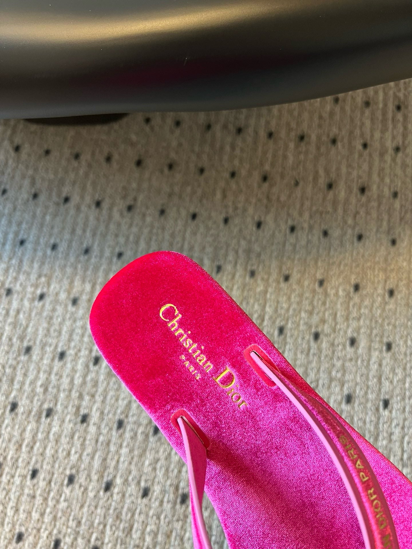 CD THONG SANDAL