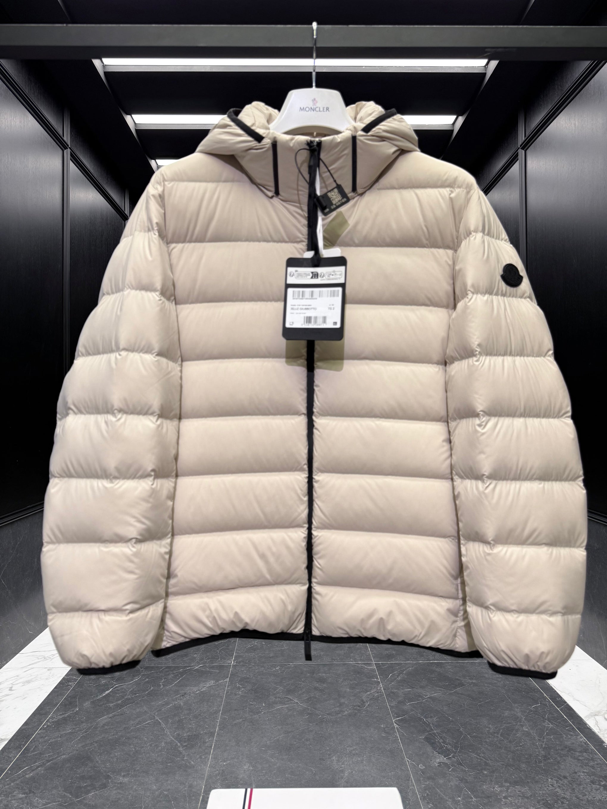 MONC JELUZ JACKET