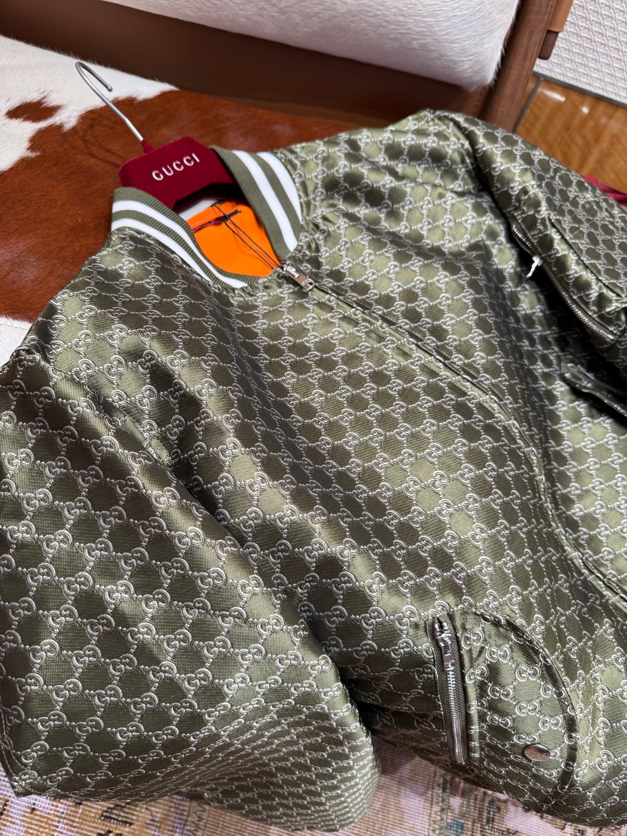 GG BOMBER JACKET