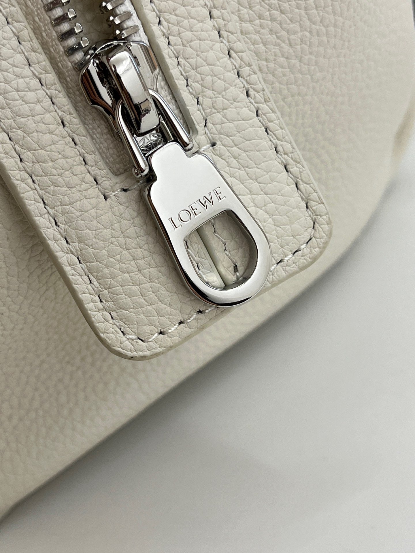 LOEW MEDIUM MADRID BAG