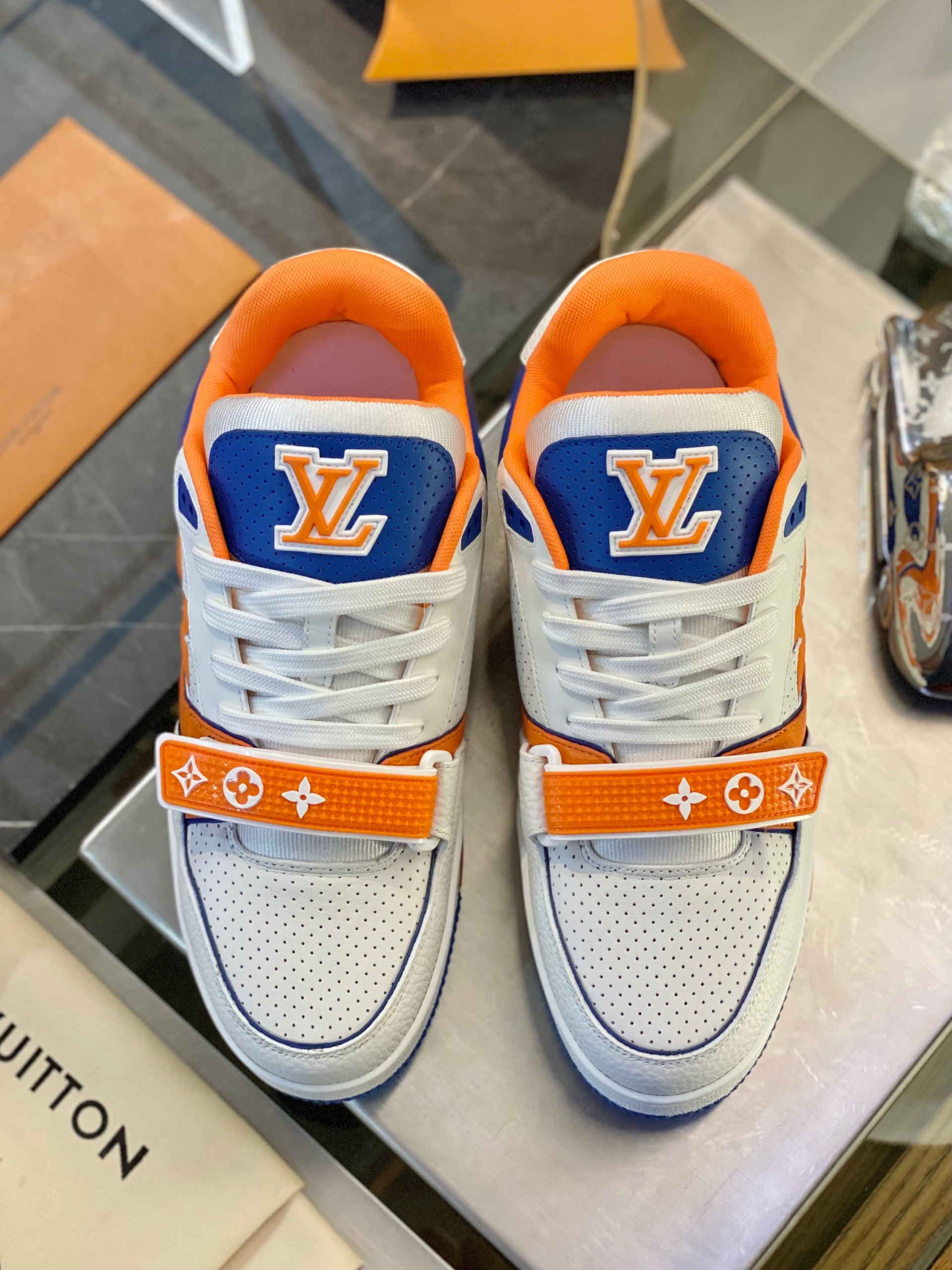 LOU TRAINERS