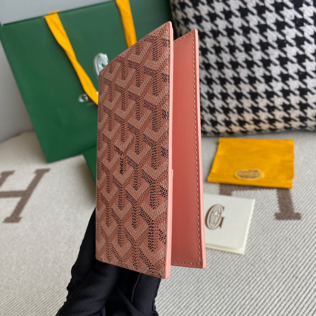 GOYA GRENELLE PASSPORT COVER