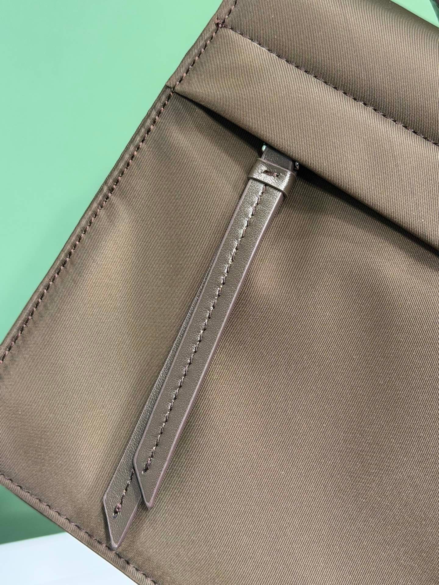 PD TRAVELLER SMALL BAG