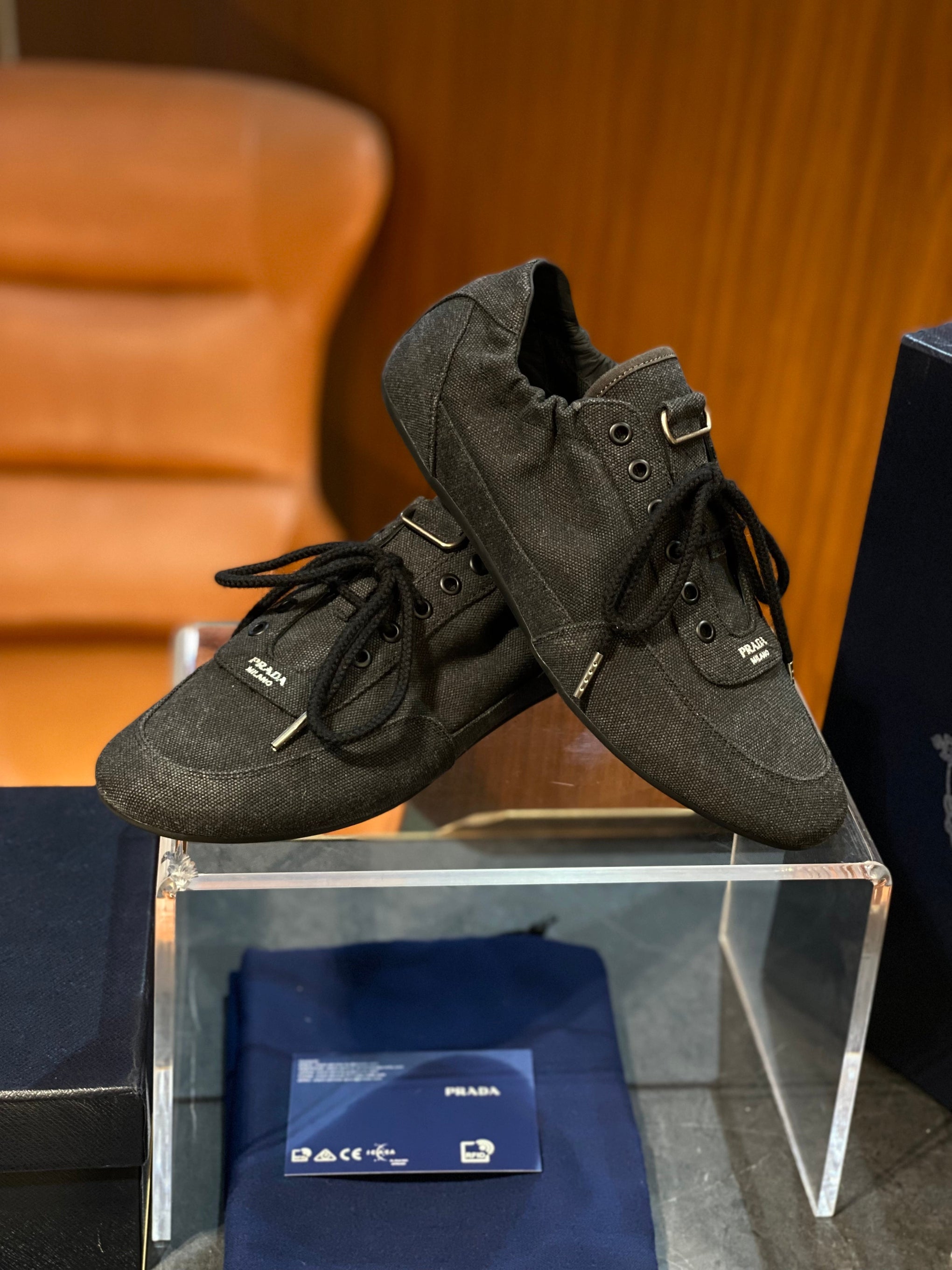 PD COLLAPSE SNEAKER