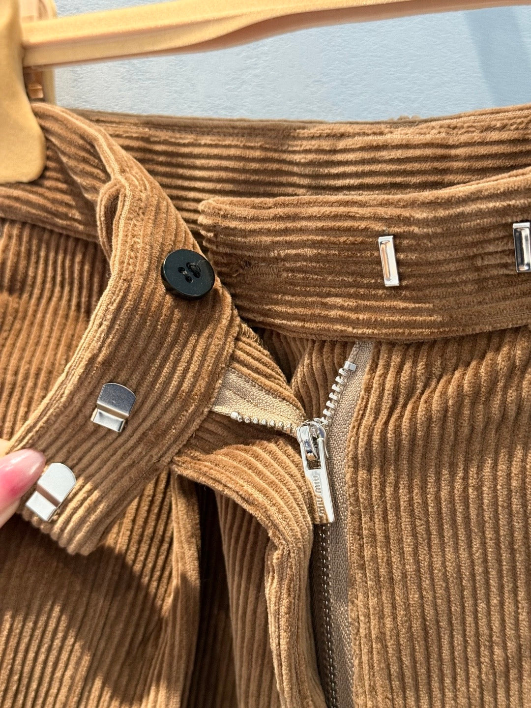 MIU M SHORTS