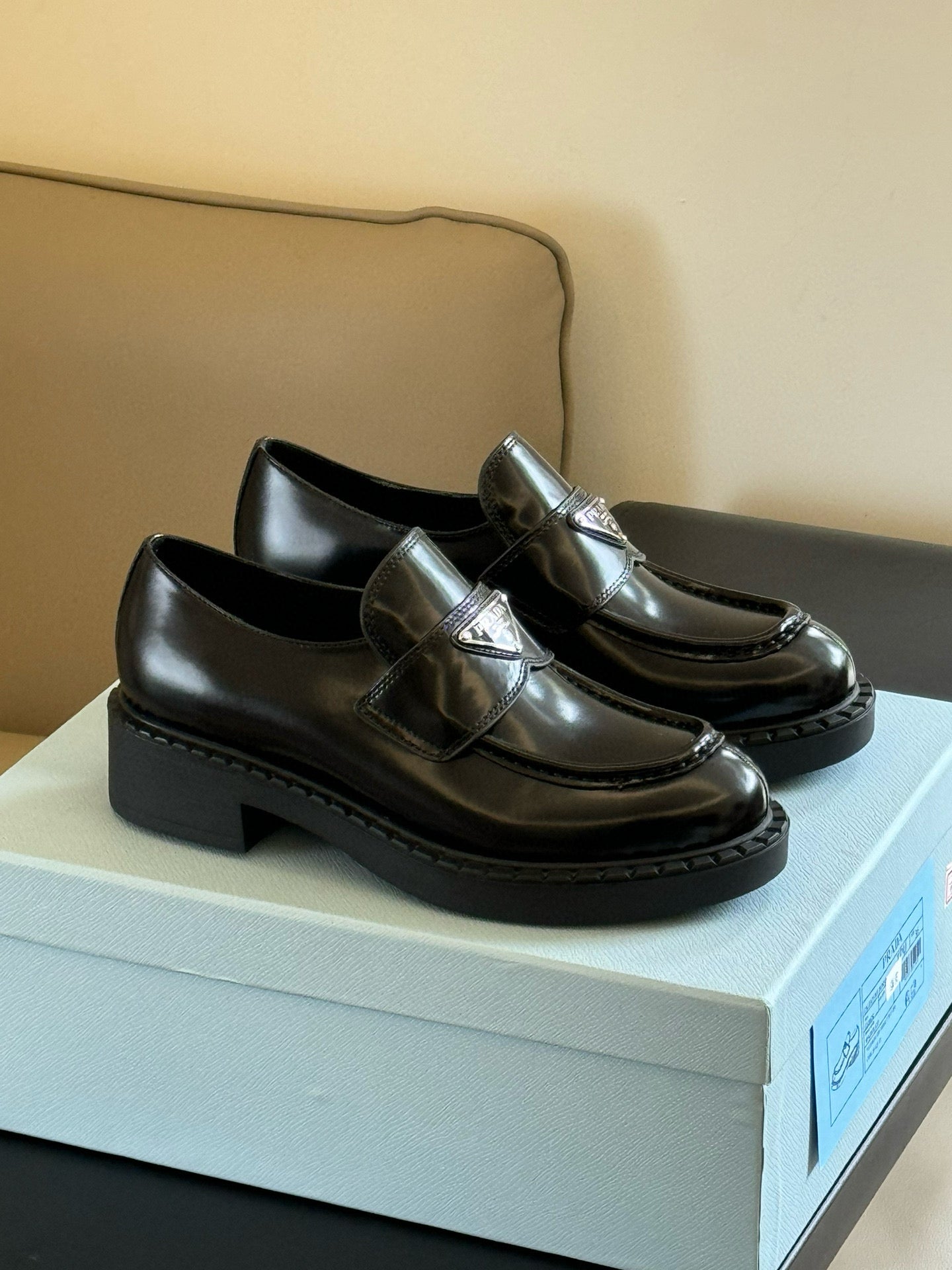 PD LOAFERS
