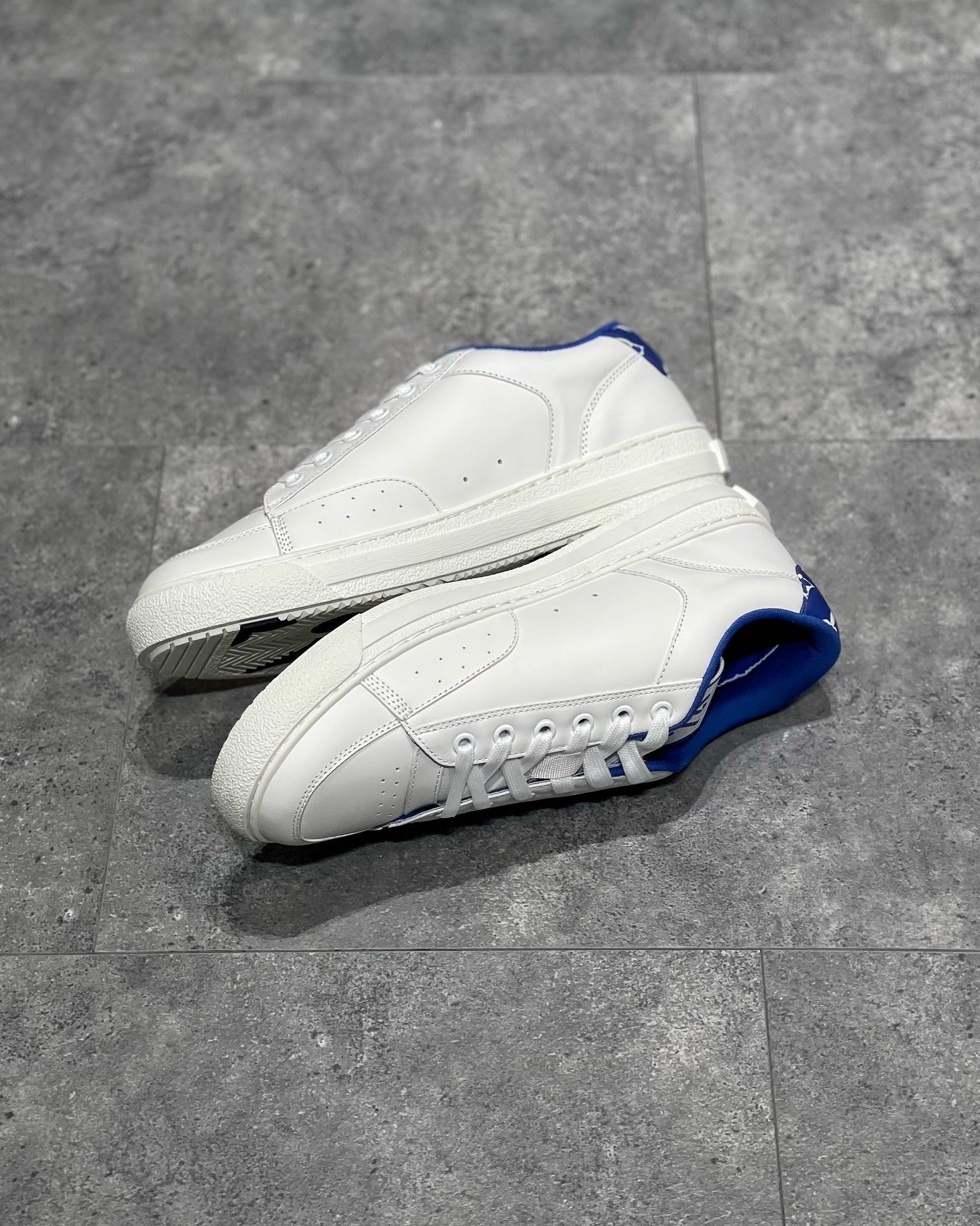 LOU TRAINERS