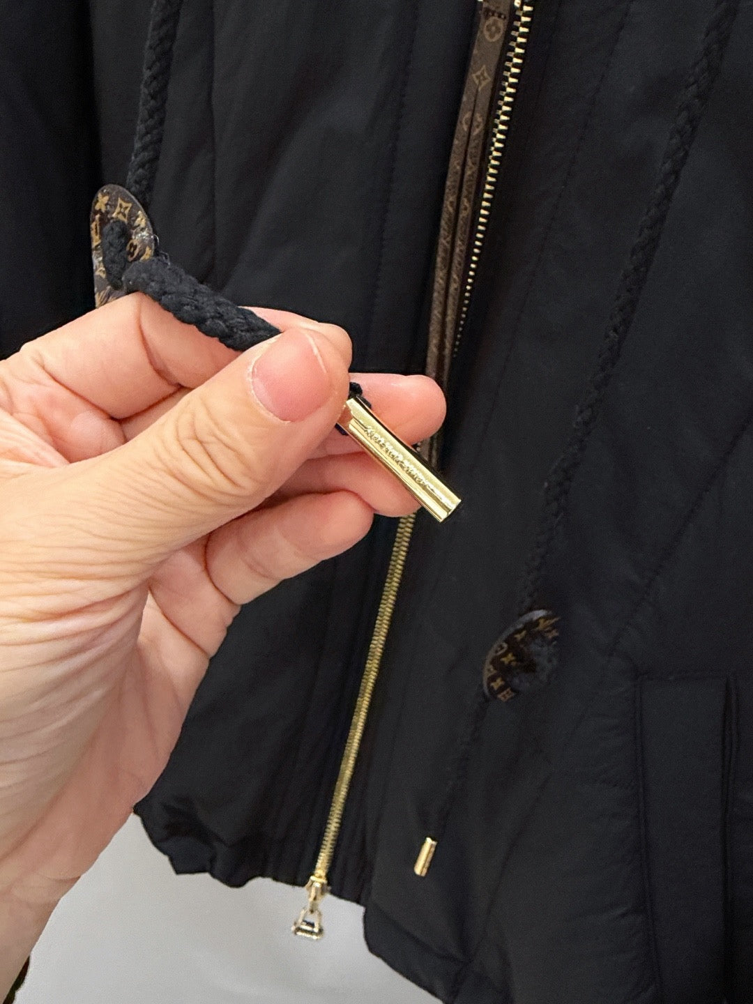 LOU JACKET