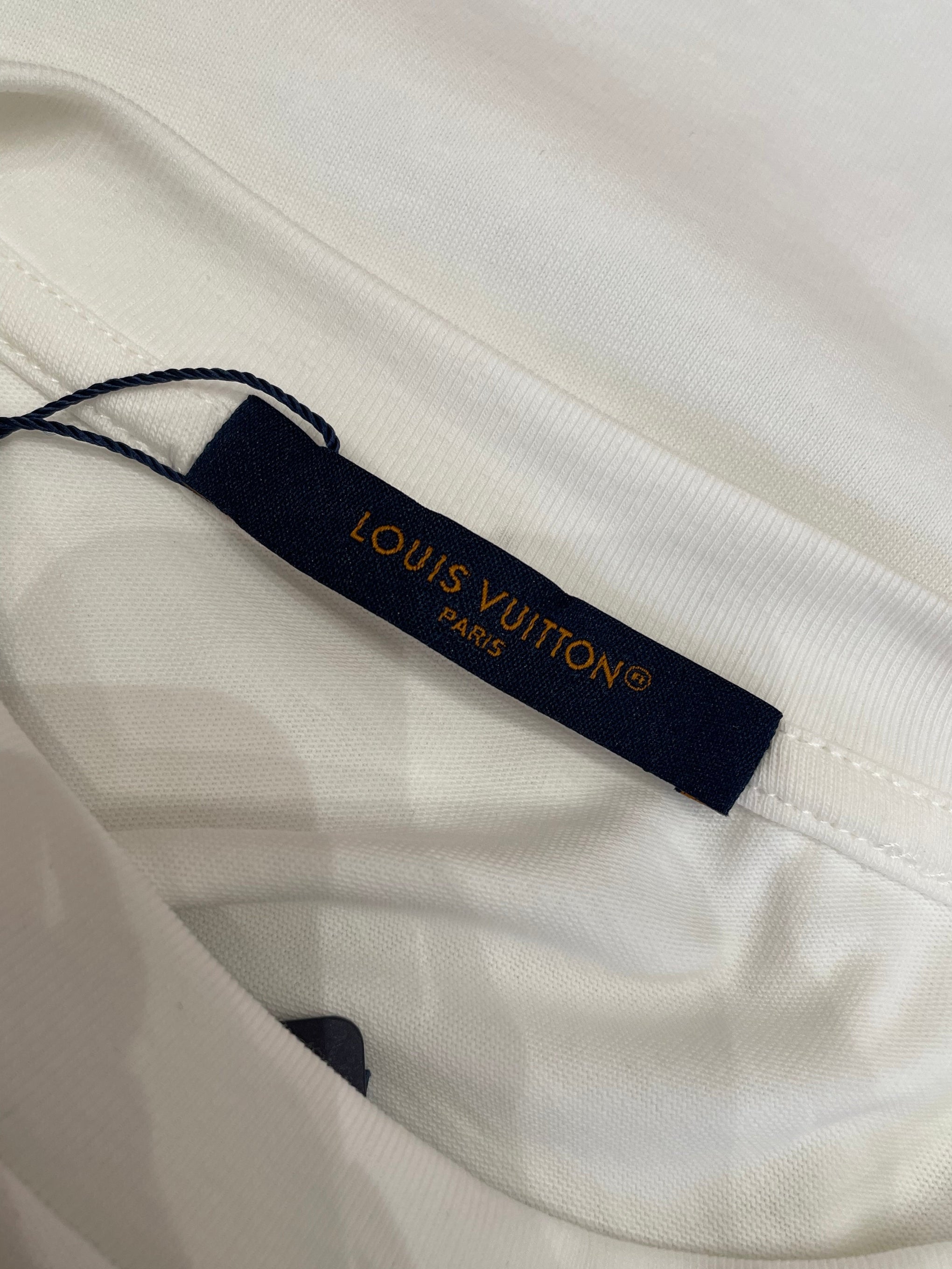 LOU T-SHIRT
