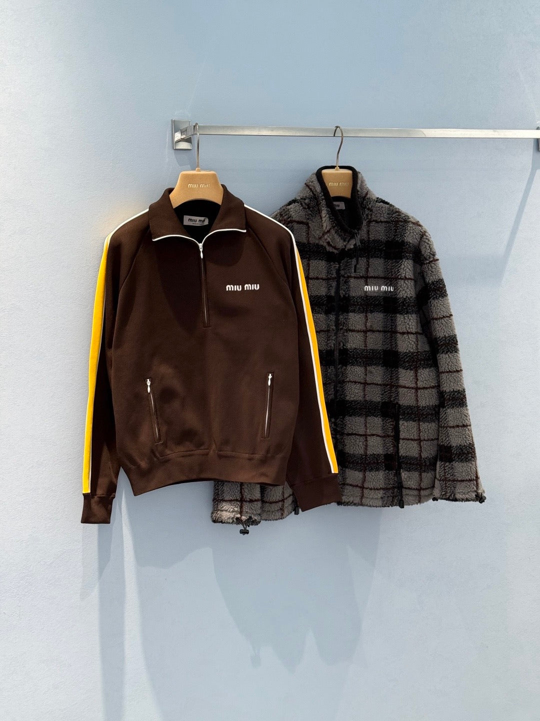 MIU M SWEATSHIRT
