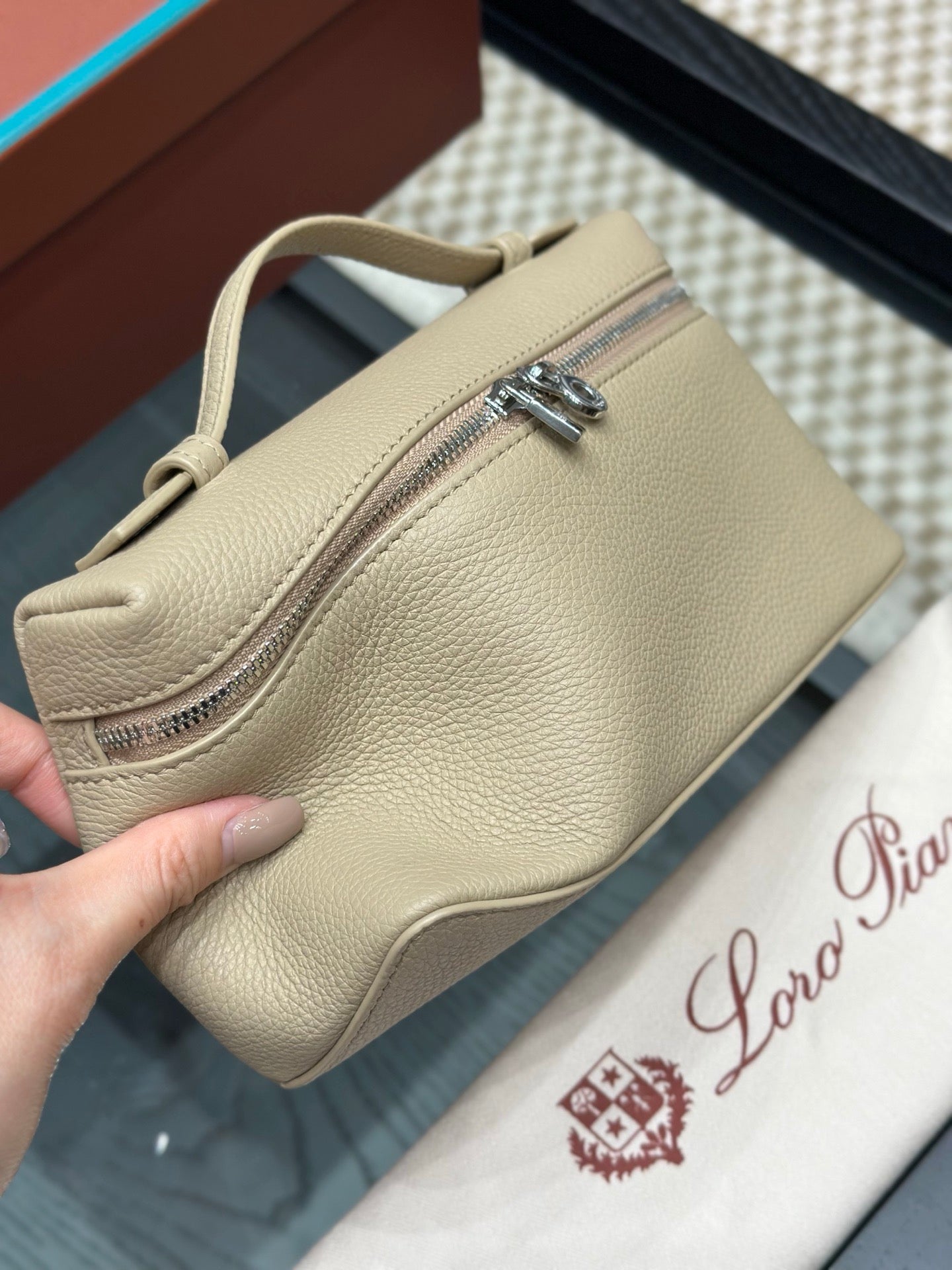 LORO P EXTRA POCKET L19 BAG
