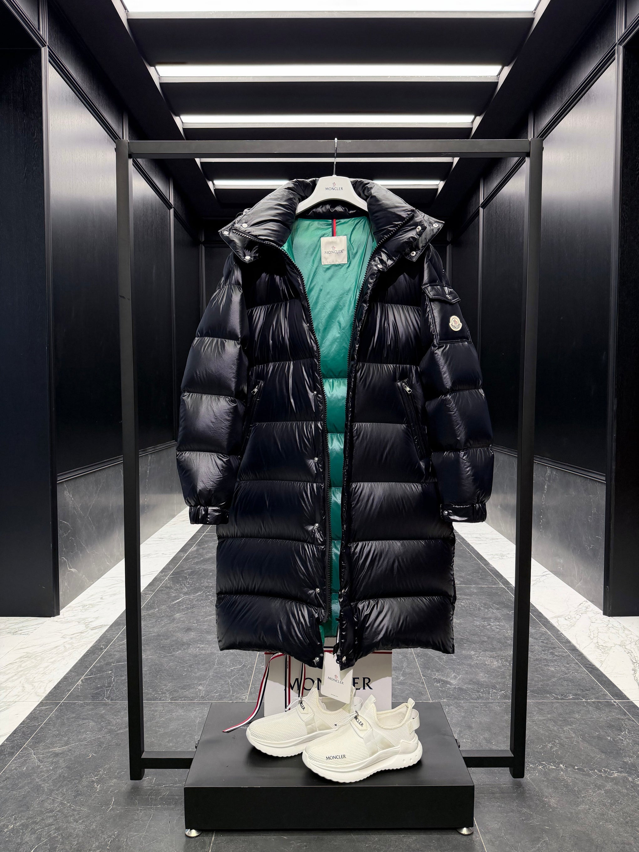 MONC HANOVERIAN COAT