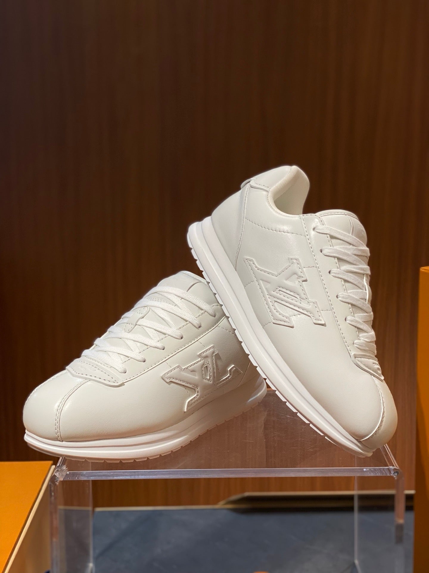 LOU BUTTERSOFT SNEAKERS