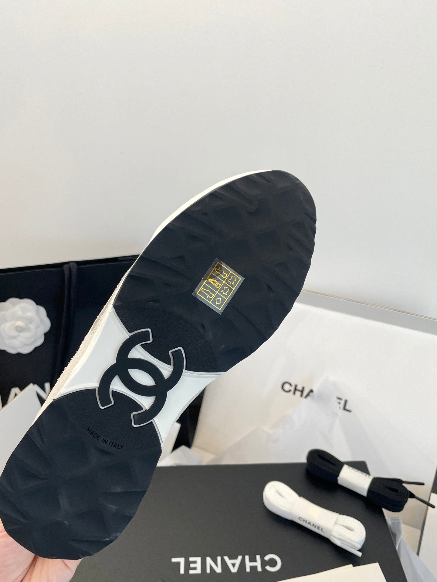 CC SNEAKER