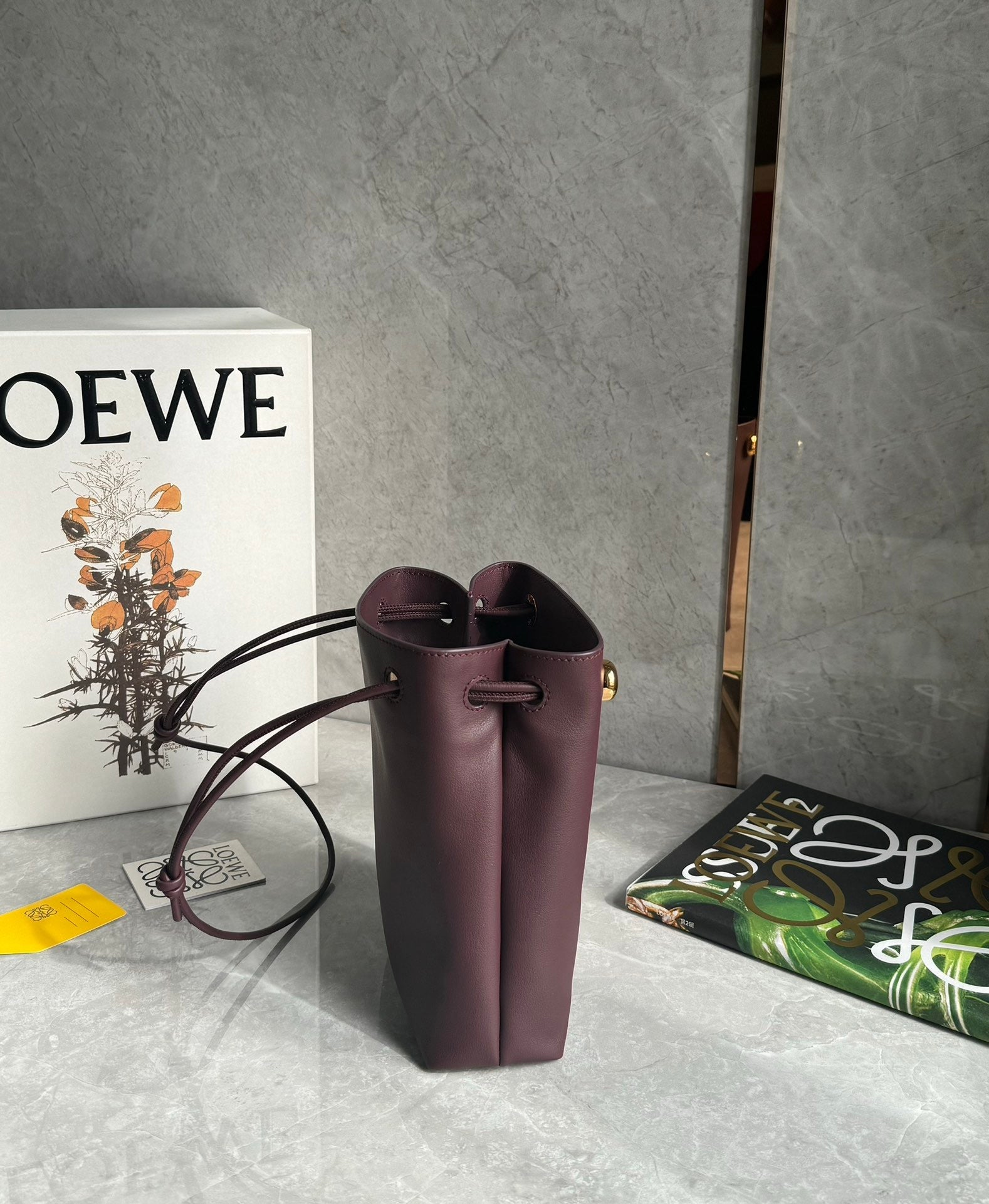 LOEW PEBBLE POUCH
