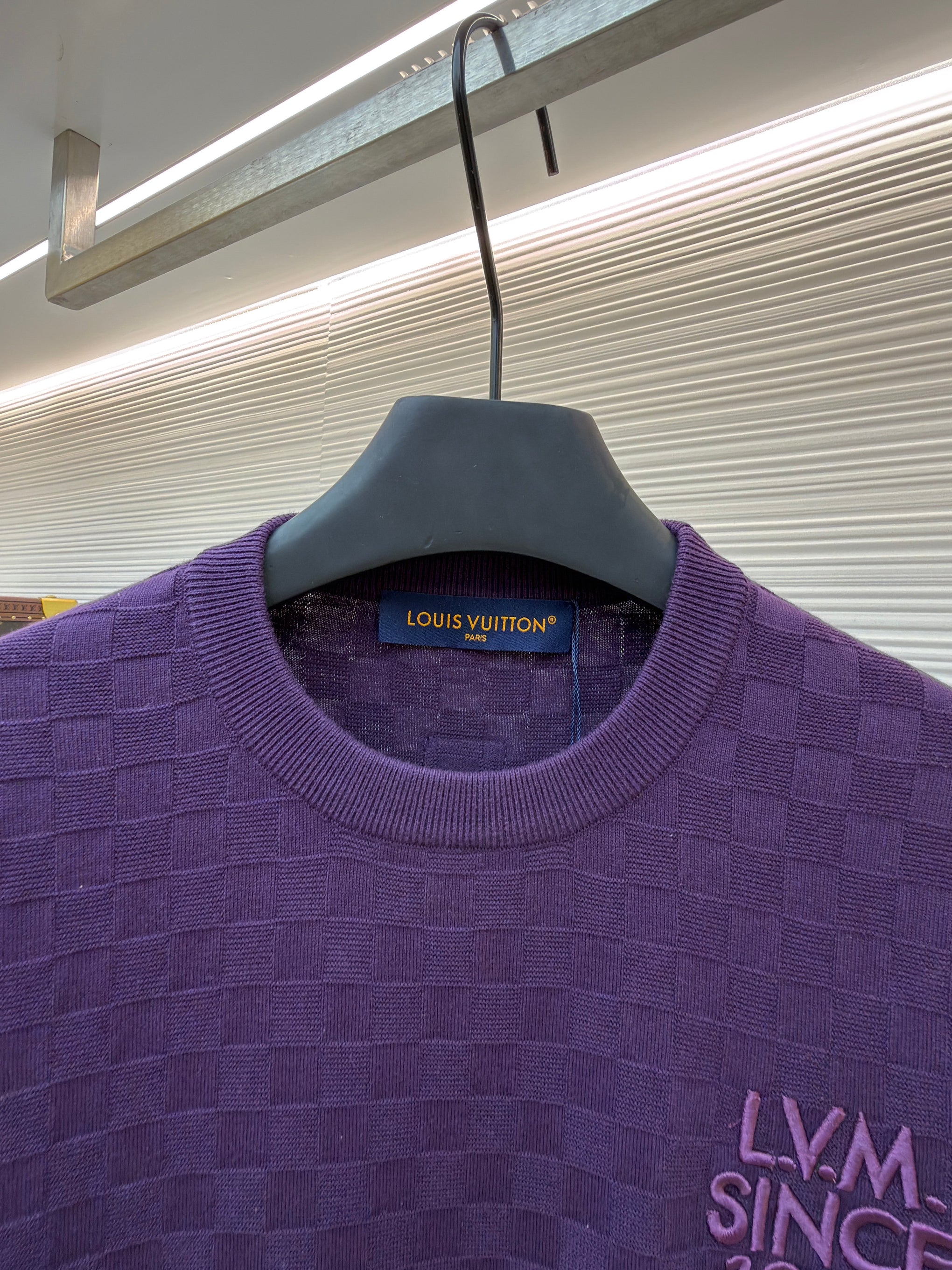 LOU T-SHIRT