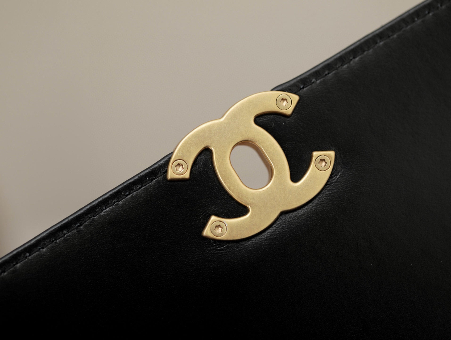 CC CLASSIC FLAP MONTEBELLO BAG