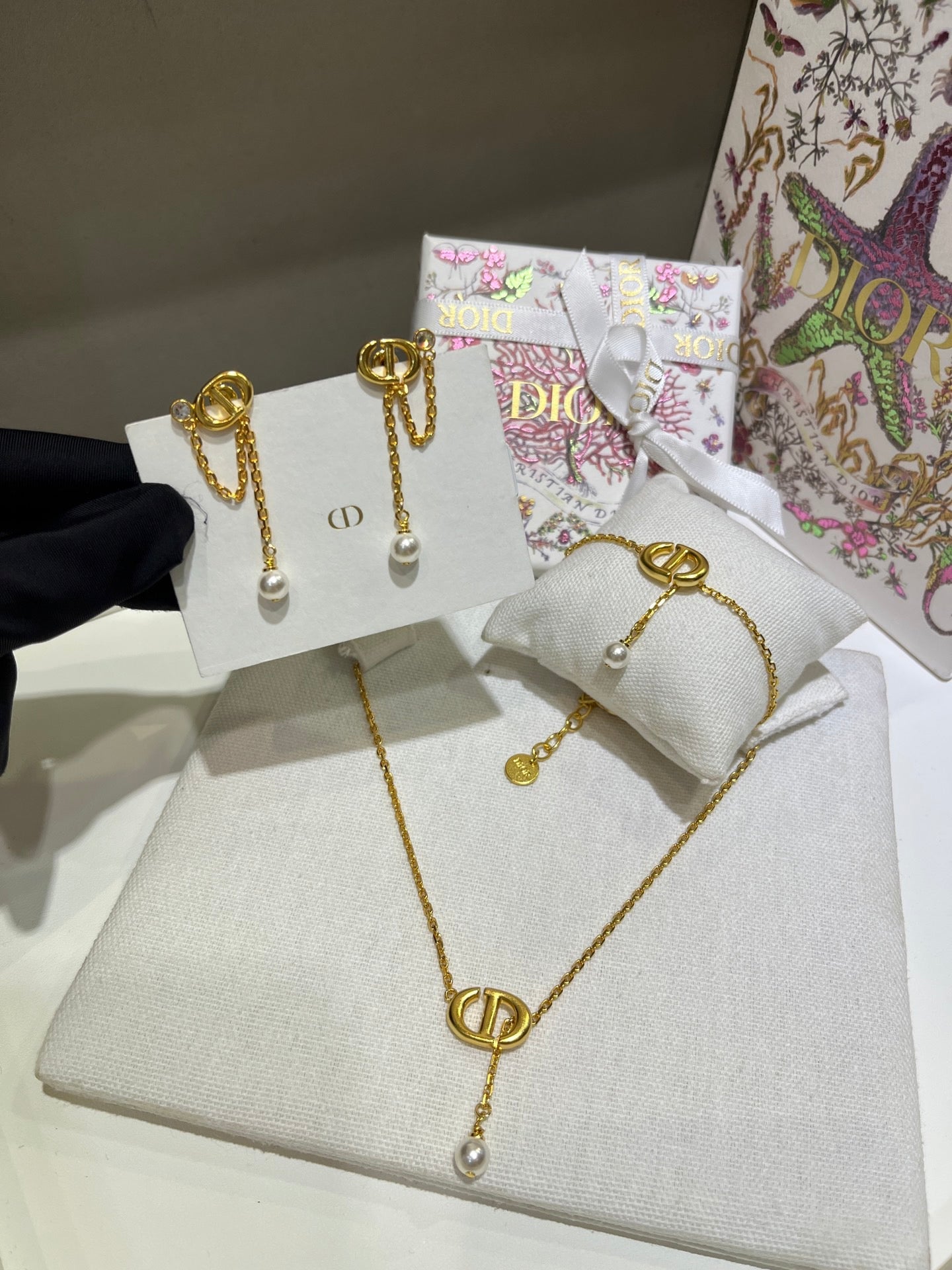 CD NECKLACE