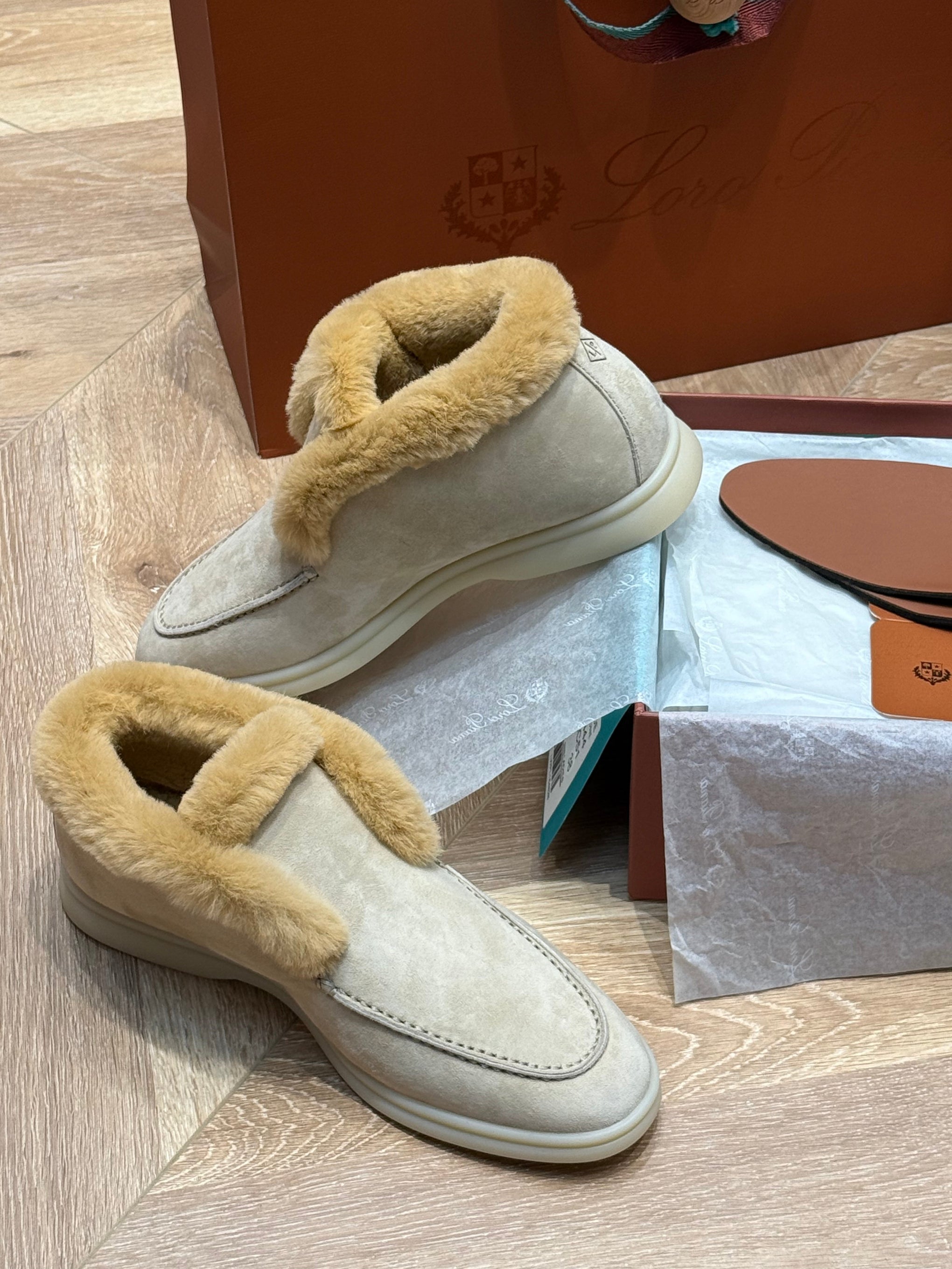 LORO P OPEN WALK BOOTS