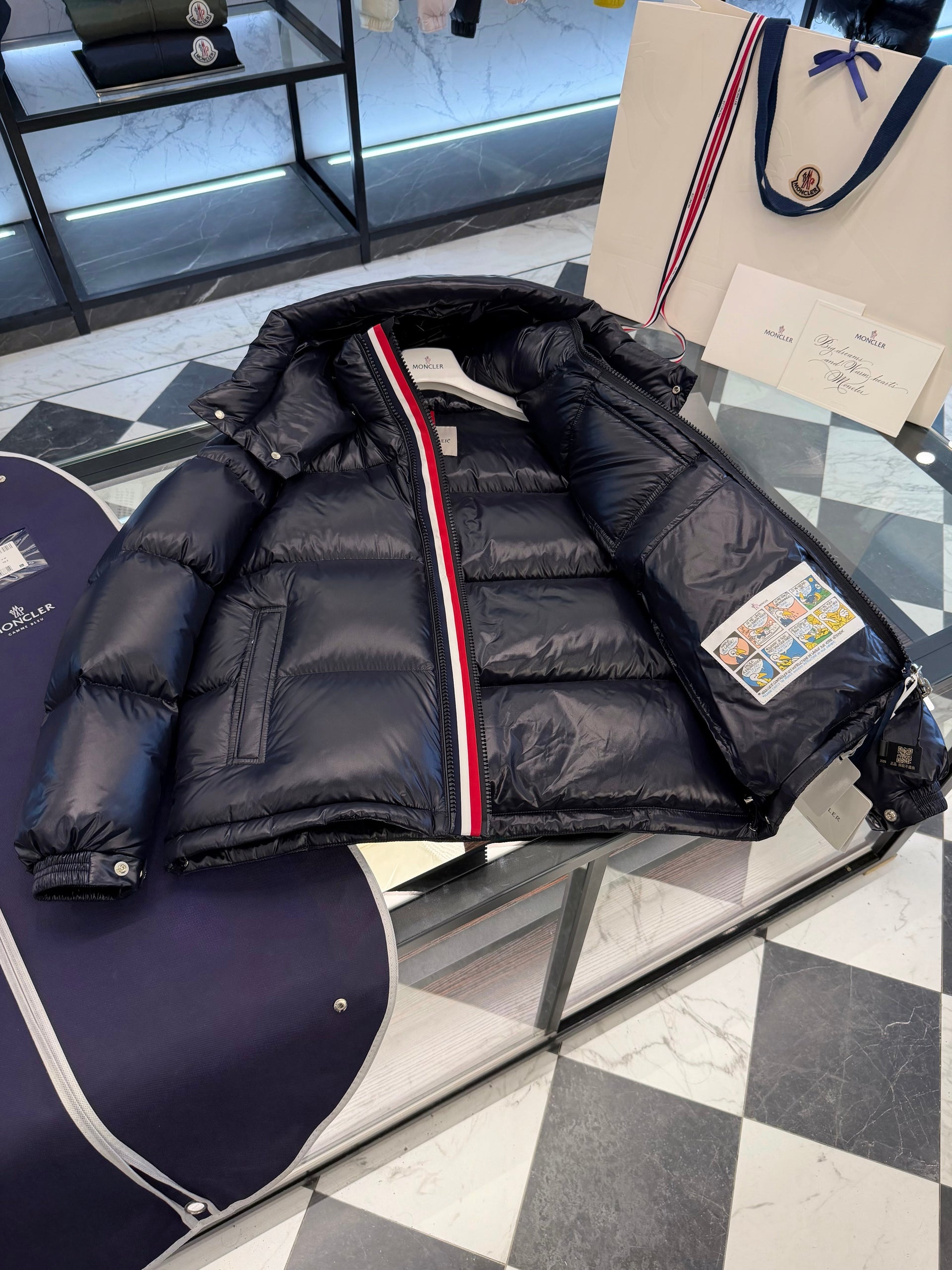 MONC MONTBELIARD JACKET