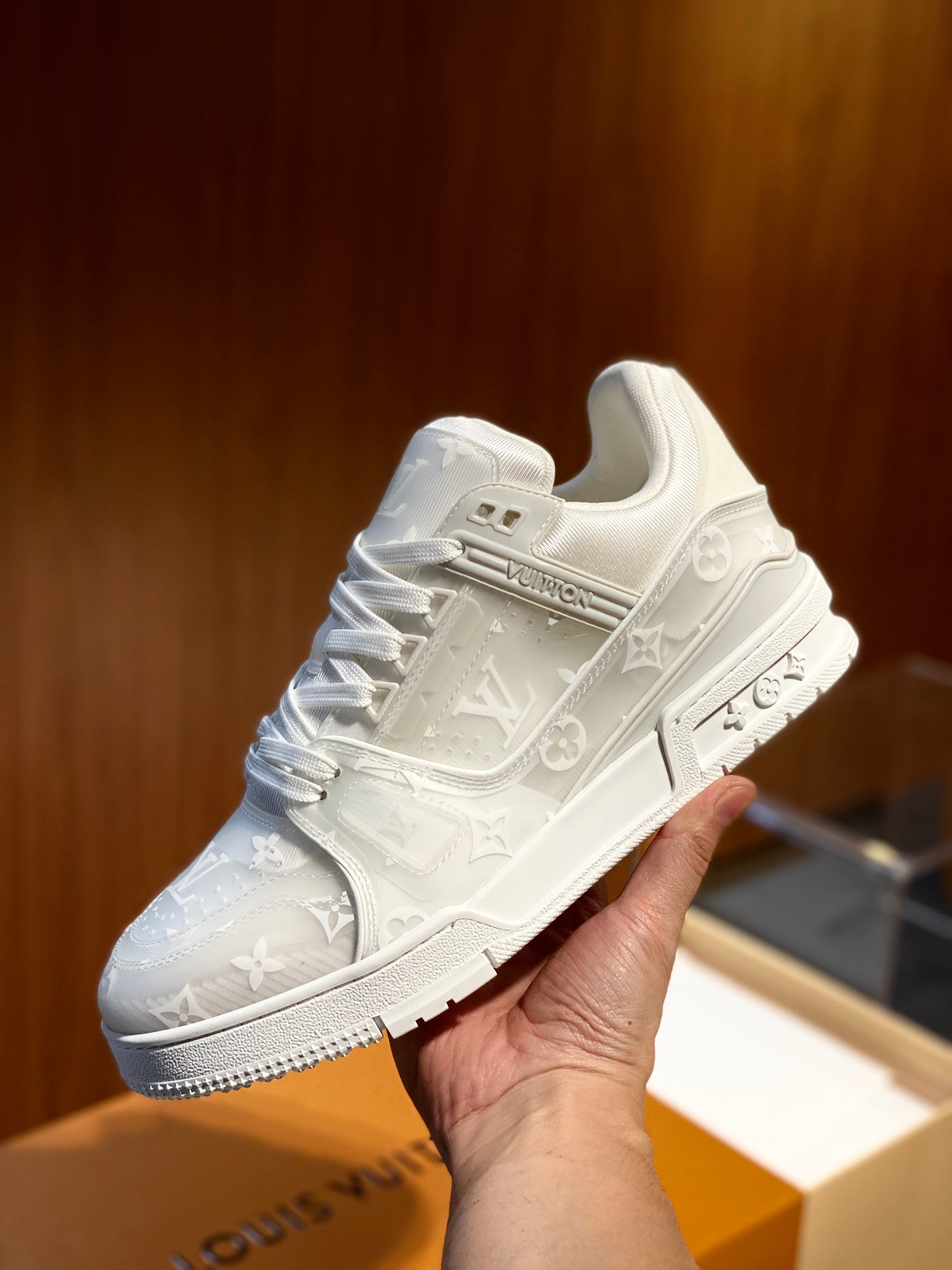 LOU TRAINERS