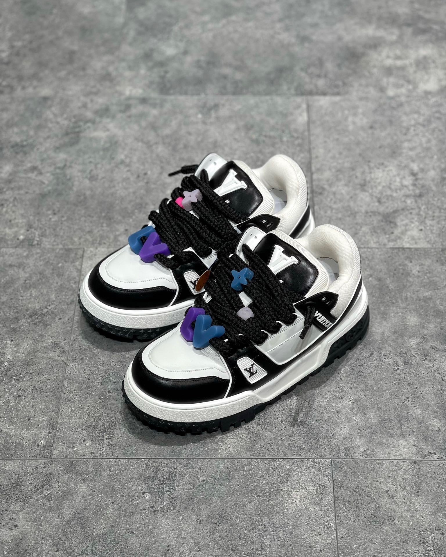 LOU TRAINERS