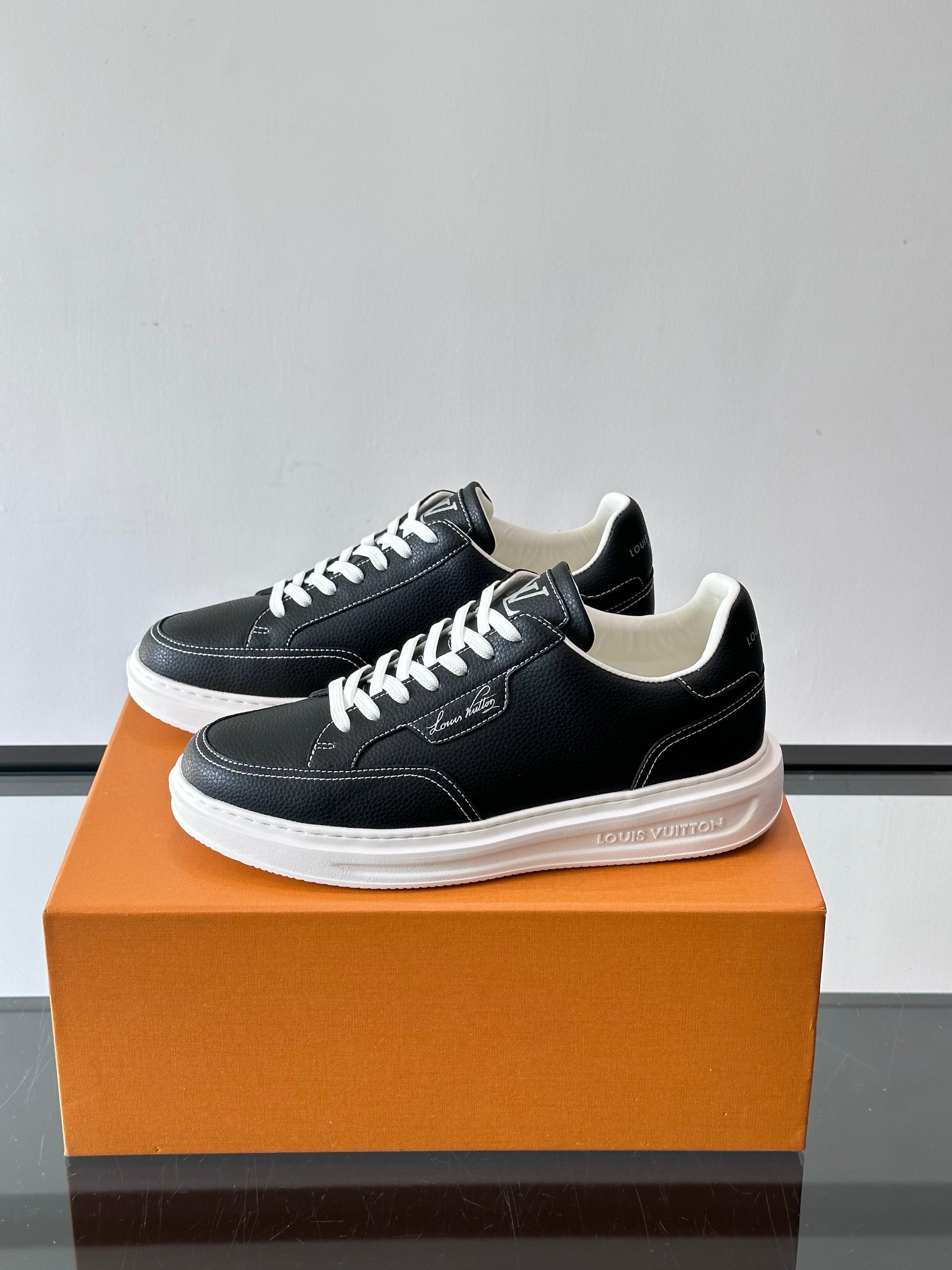 LOU BEVERLY HILLS SNEAKERS