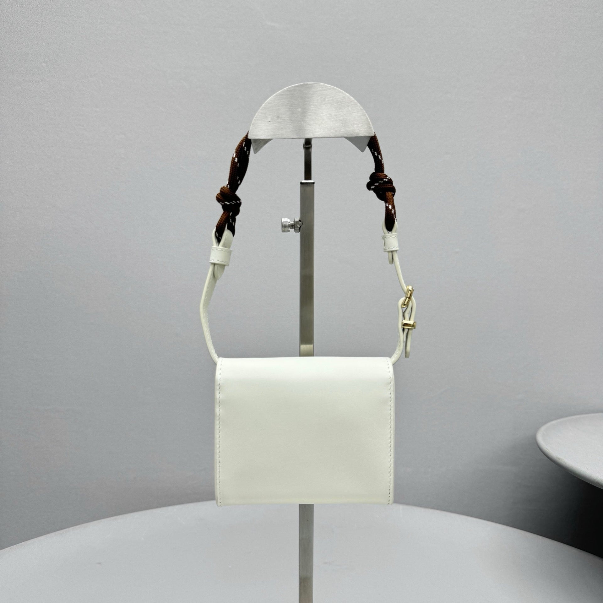 MIU M SHOULDER STRAP WALLET